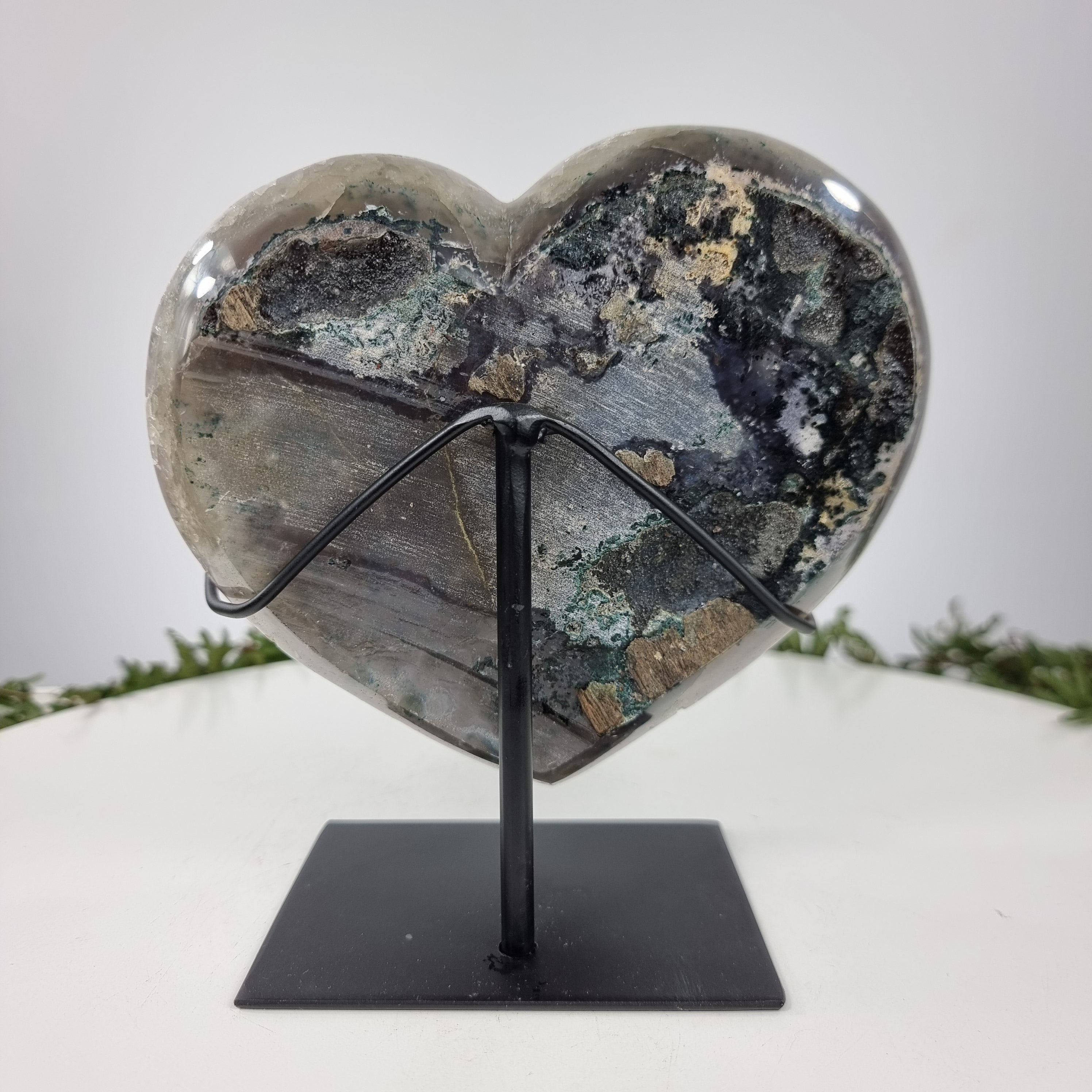 Coração de Ametista Especial | Peso 2,05 Kgs, Altura 17 cm | Energia, Beleza e Sofisticação