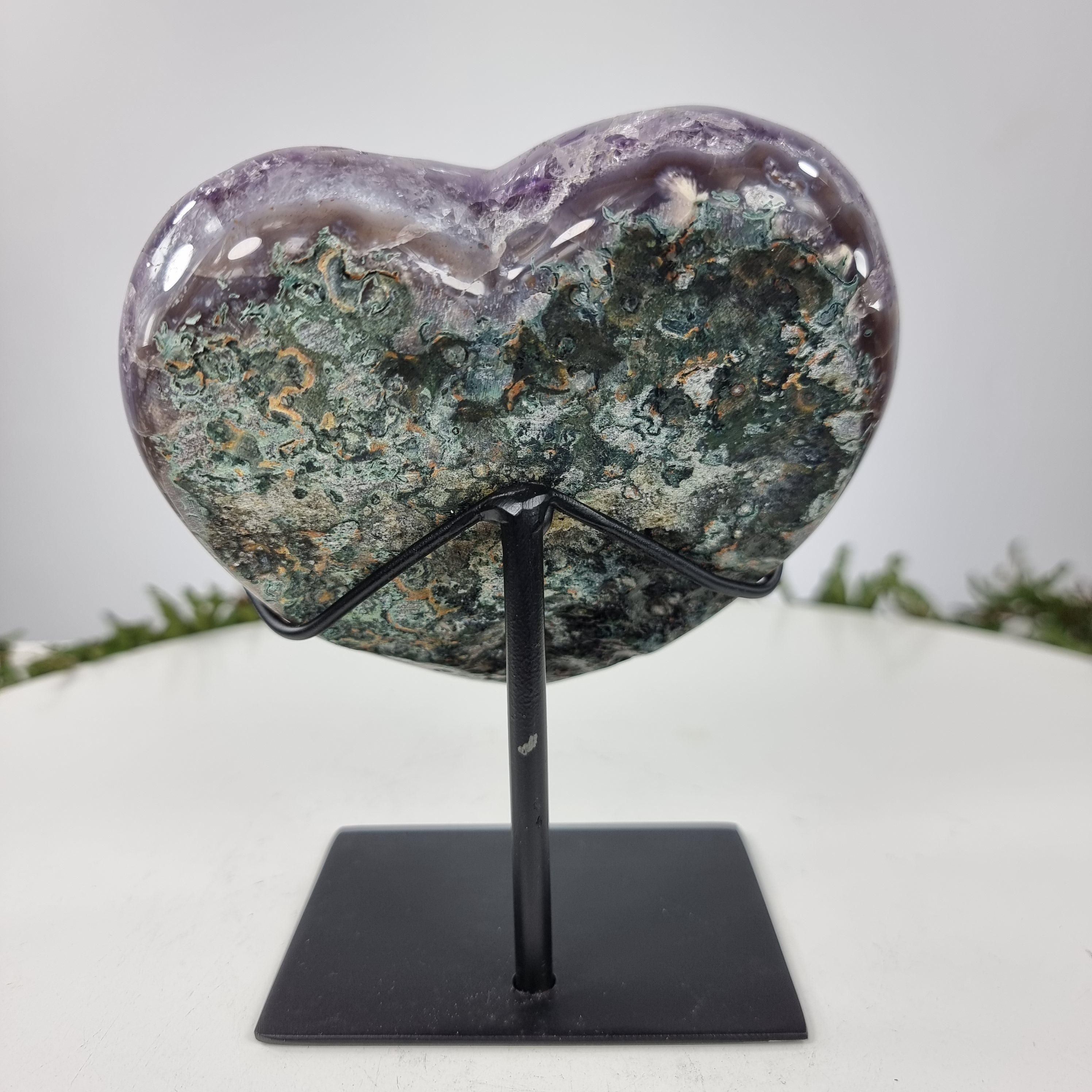 Coração de Ametista Especial | Peso 1,15 Kgs, Altura 16 cm | Energia, Beleza e Sofisticação