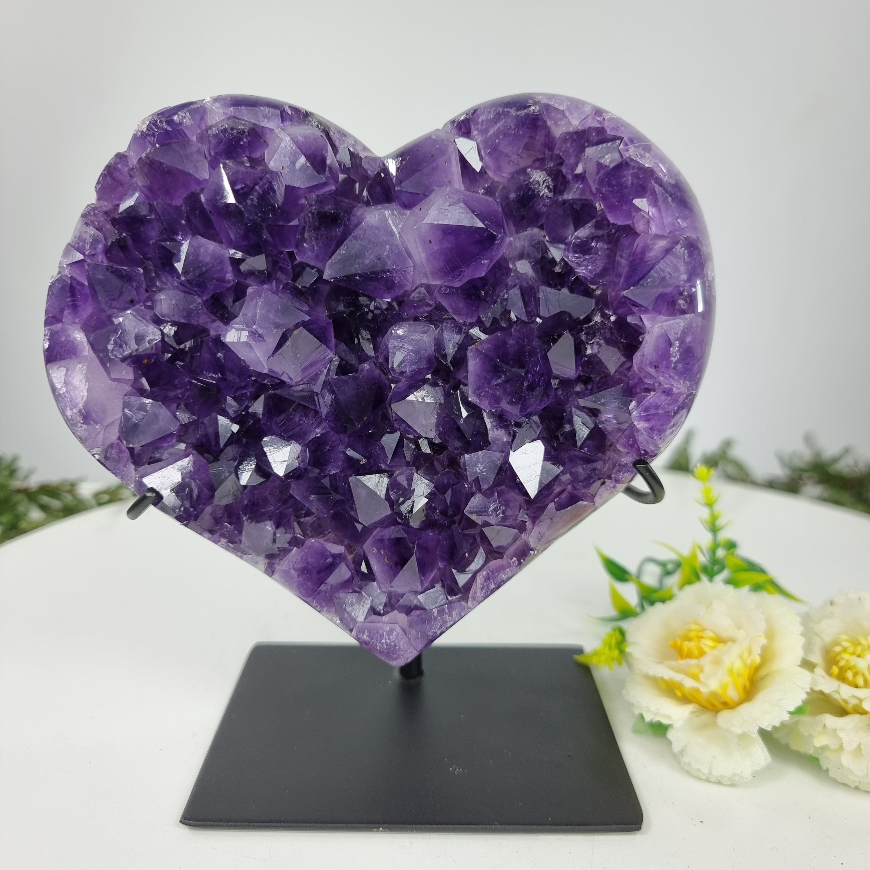 Coração de Ametista Especial | Peso 1,40 Kgs, Altura 17 cm | Energia, Beleza e Sofisticação