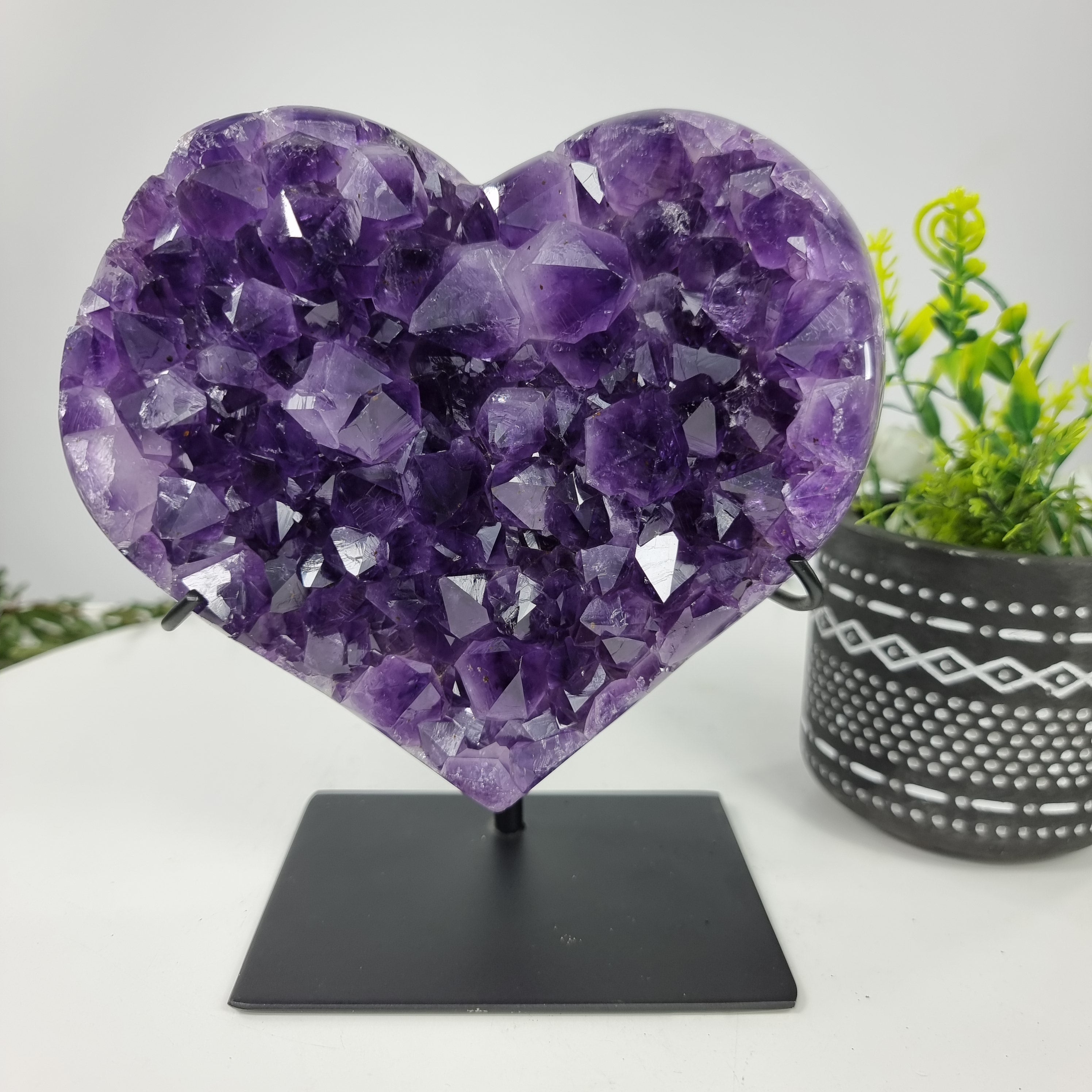 Coração de Ametista Especial | Peso 1,40 Kgs, Altura 17 cm | Energia, Beleza e Sofisticação