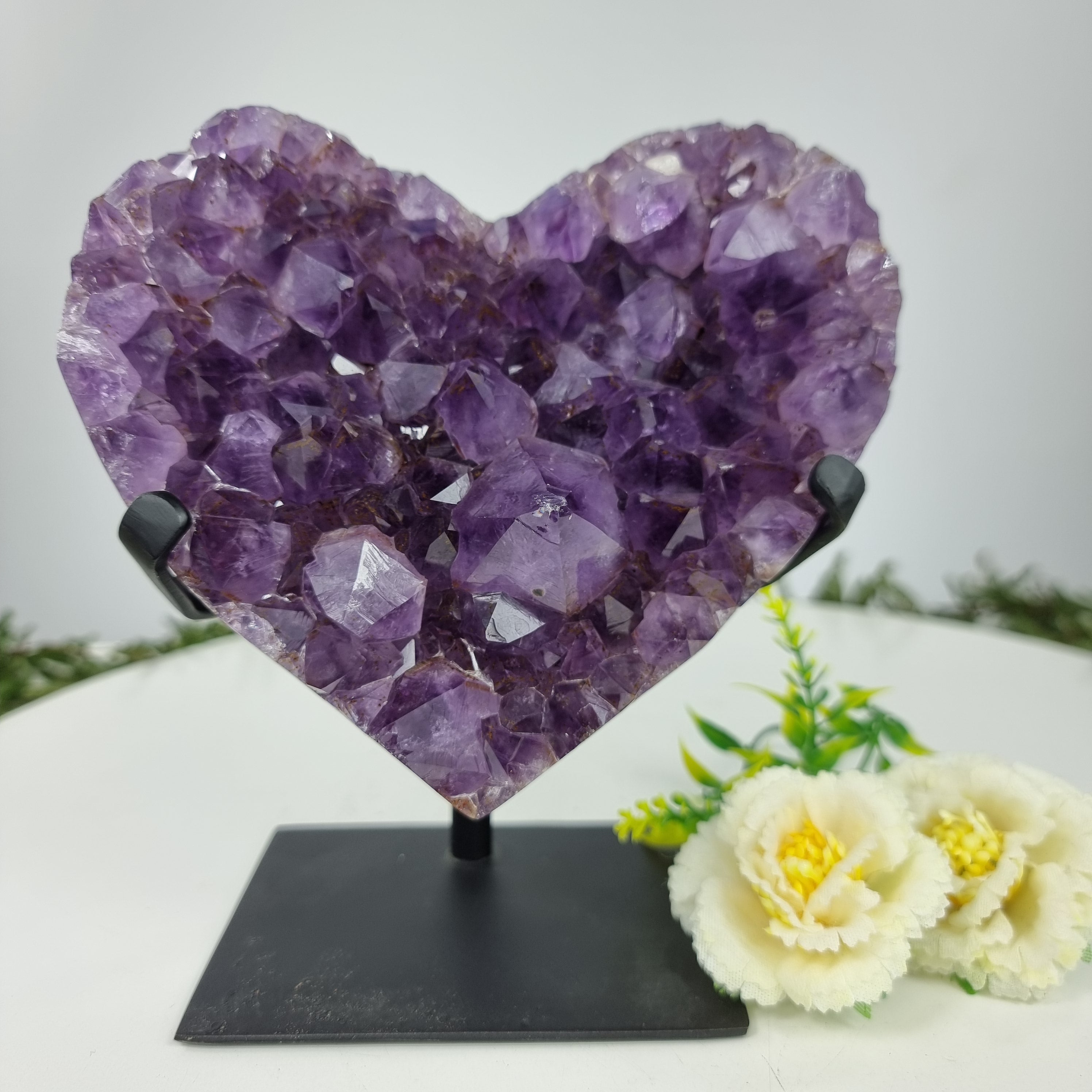 Coração de Ametista Especial | Peso 1,38 Kgs, Altura 18 cm | Energia, Beleza e Sofisticação