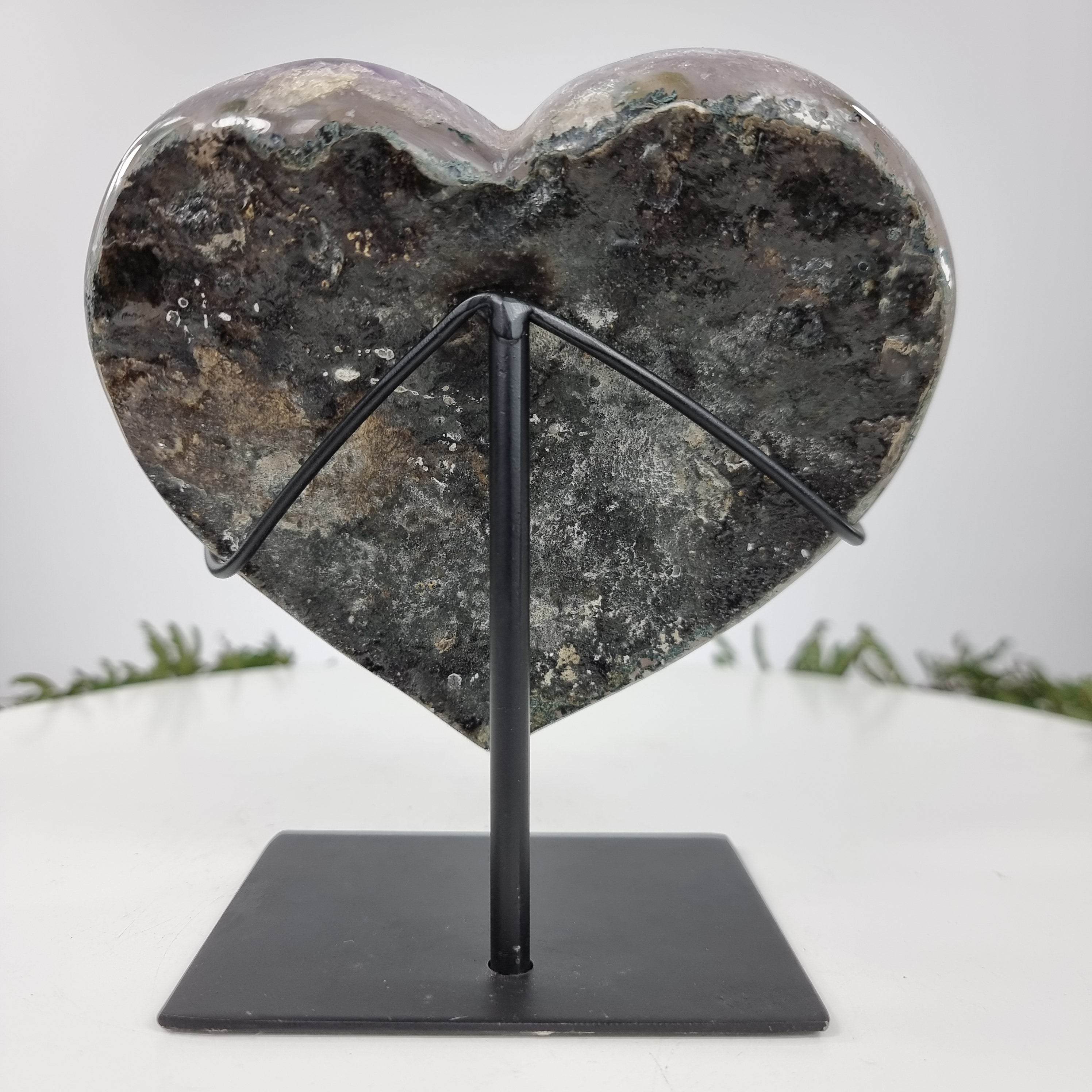 Coração de Ametista Especial | Peso 1,35 Kgs, Altura 17 cm | Energia, Beleza e Sofisticação