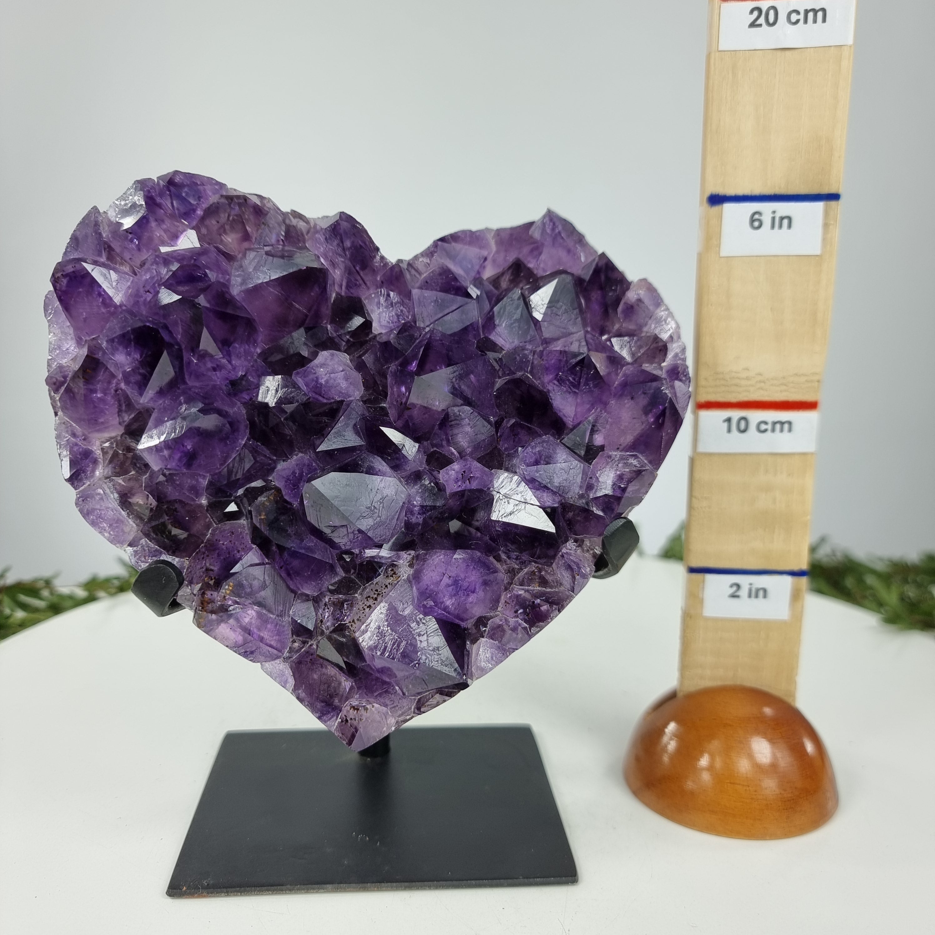Coração de Ametista Especial | Peso 1,85 Kgs, Altura 19 cm | Energia, Beleza e Sofisticação
