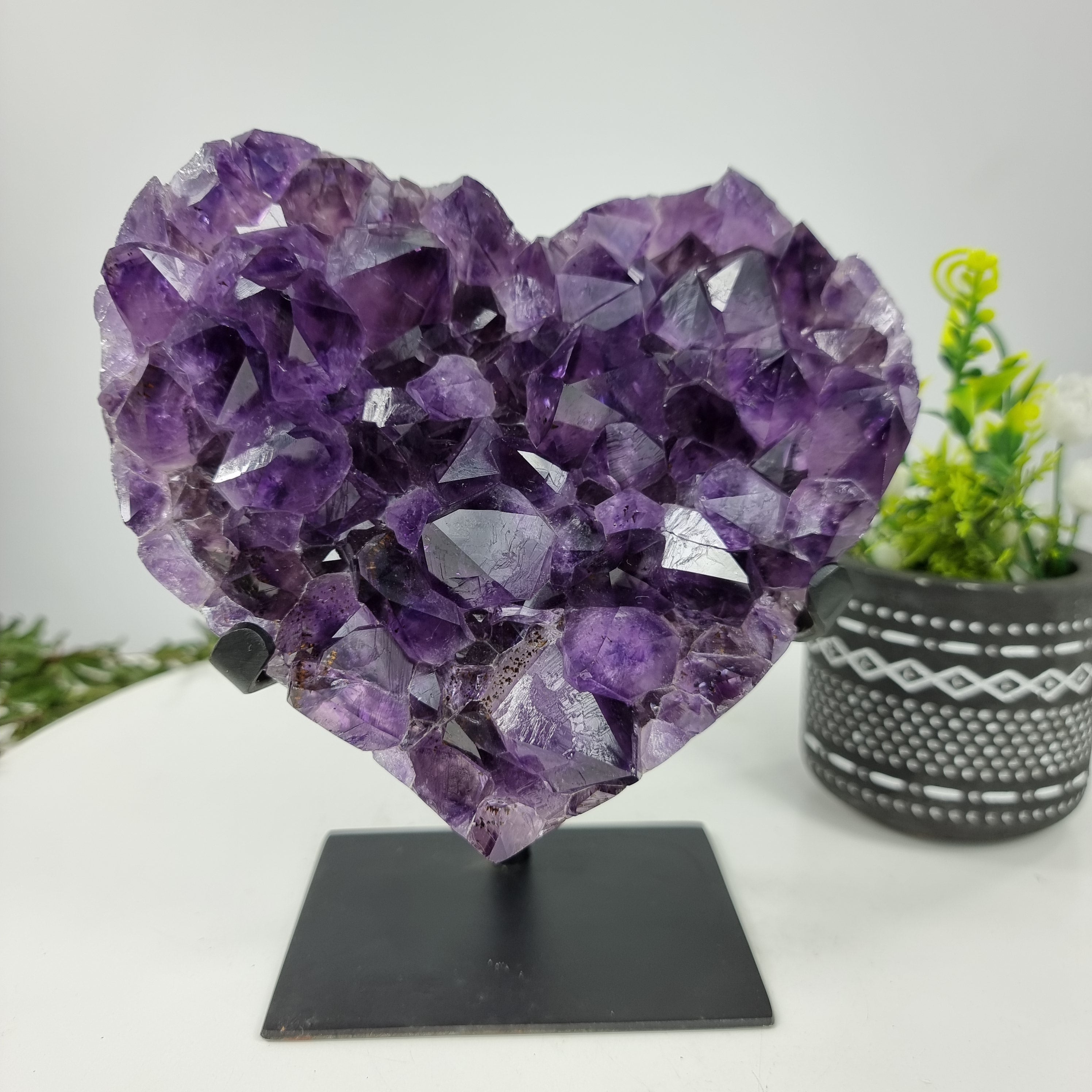 Coração de Ametista Especial | Peso 1,85 Kgs, Altura 19 cm | Energia, Beleza e Sofisticação