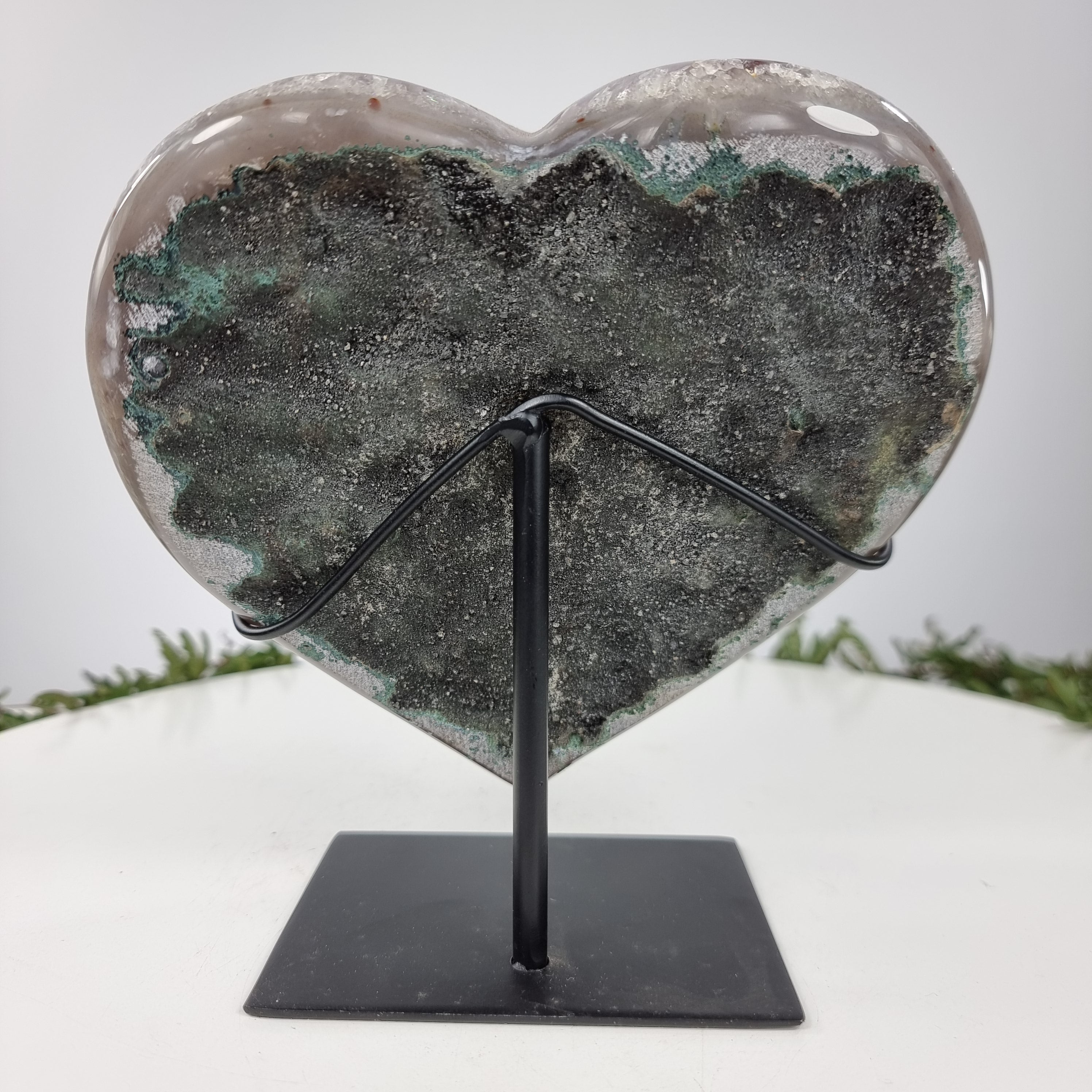 Coração de Ametista Especial | Peso 1,70 Kgs, Altura 19 cm | Energia, Beleza e Sofisticação