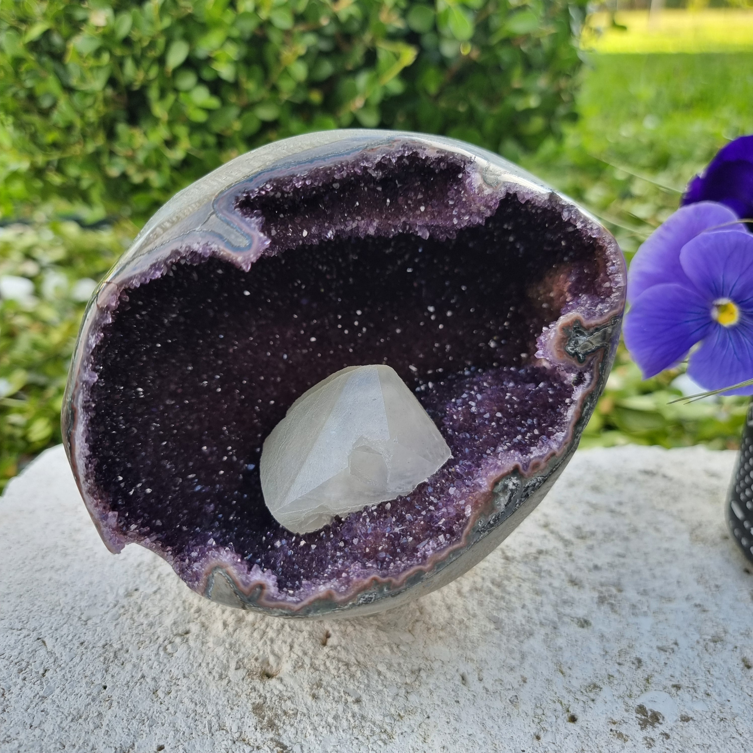 Coração de Ametista Especial | Peso 1,45 Kgs, Altura 13 cm | Energia, Beleza e Sofisticação