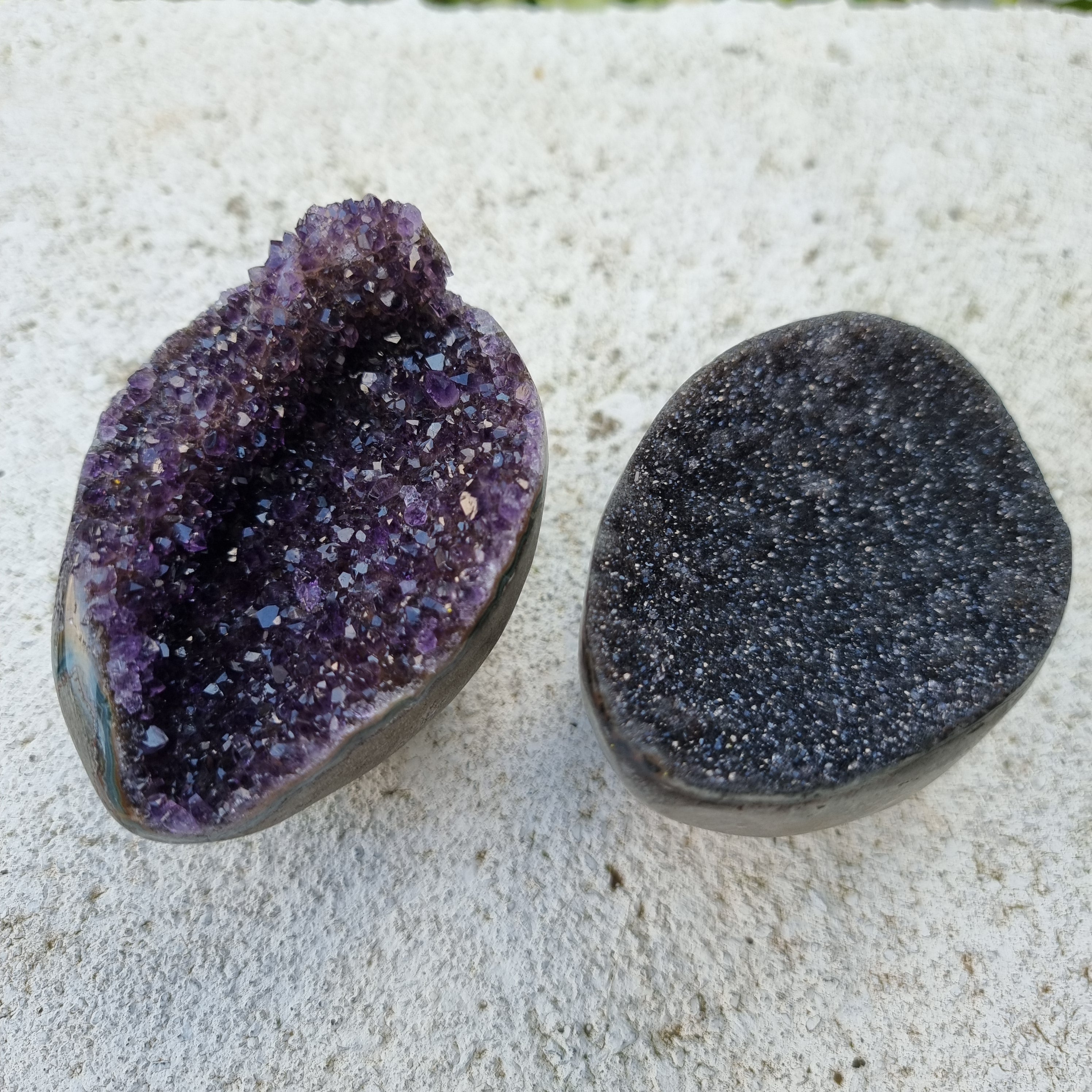 Drusa de Ametista Especial | Peso 0,38 Kgs, Altura 8 cm | Energia, Beleza e Sofisticação