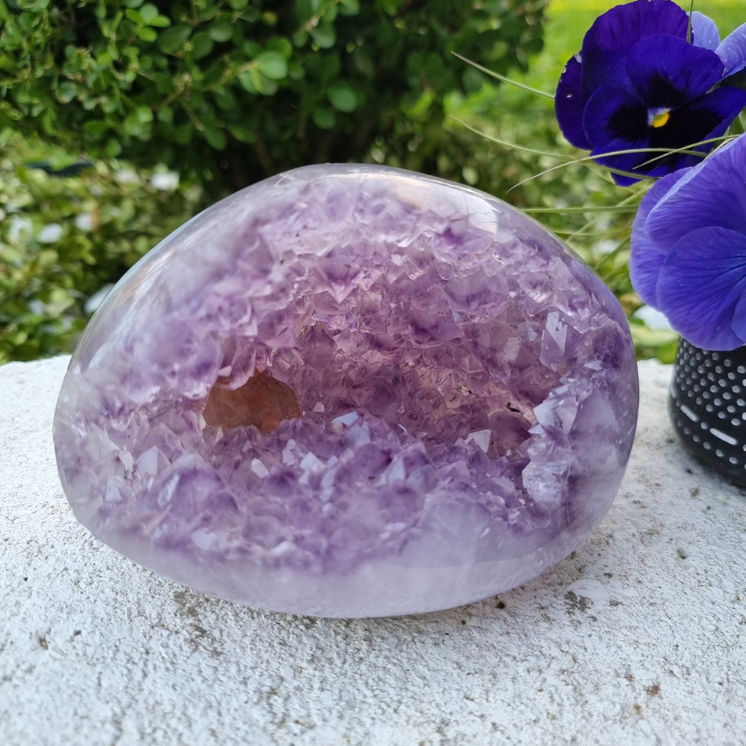 Drusa de Ametista Especial | Peso 1,95 Kgs, Altura 9 cm | Energia, Beleza e Sofisticação