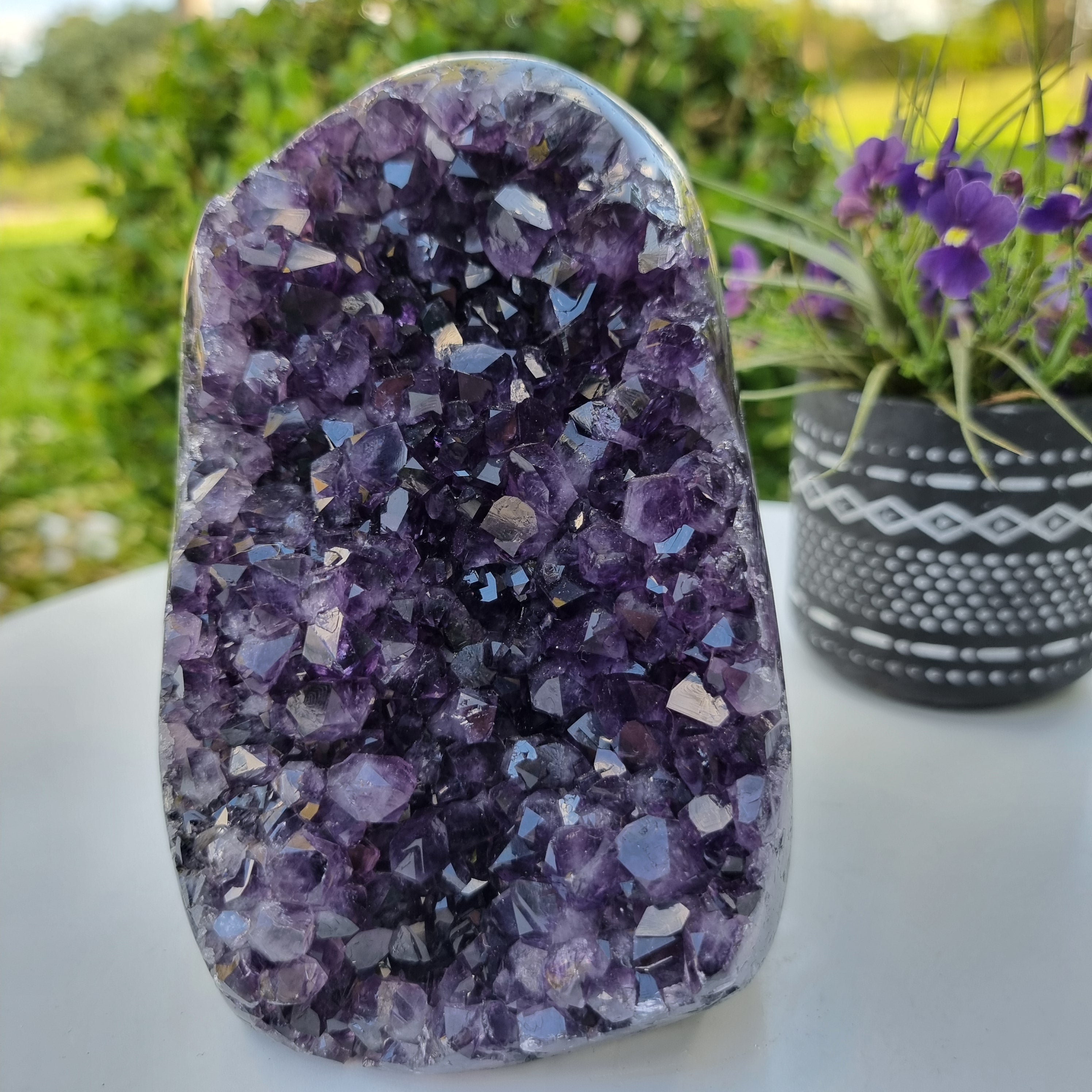 Ametista Formas Especial | Peso 1,95 Kgs, Altura 13 cm | Energia, Beleza e Sofisticação