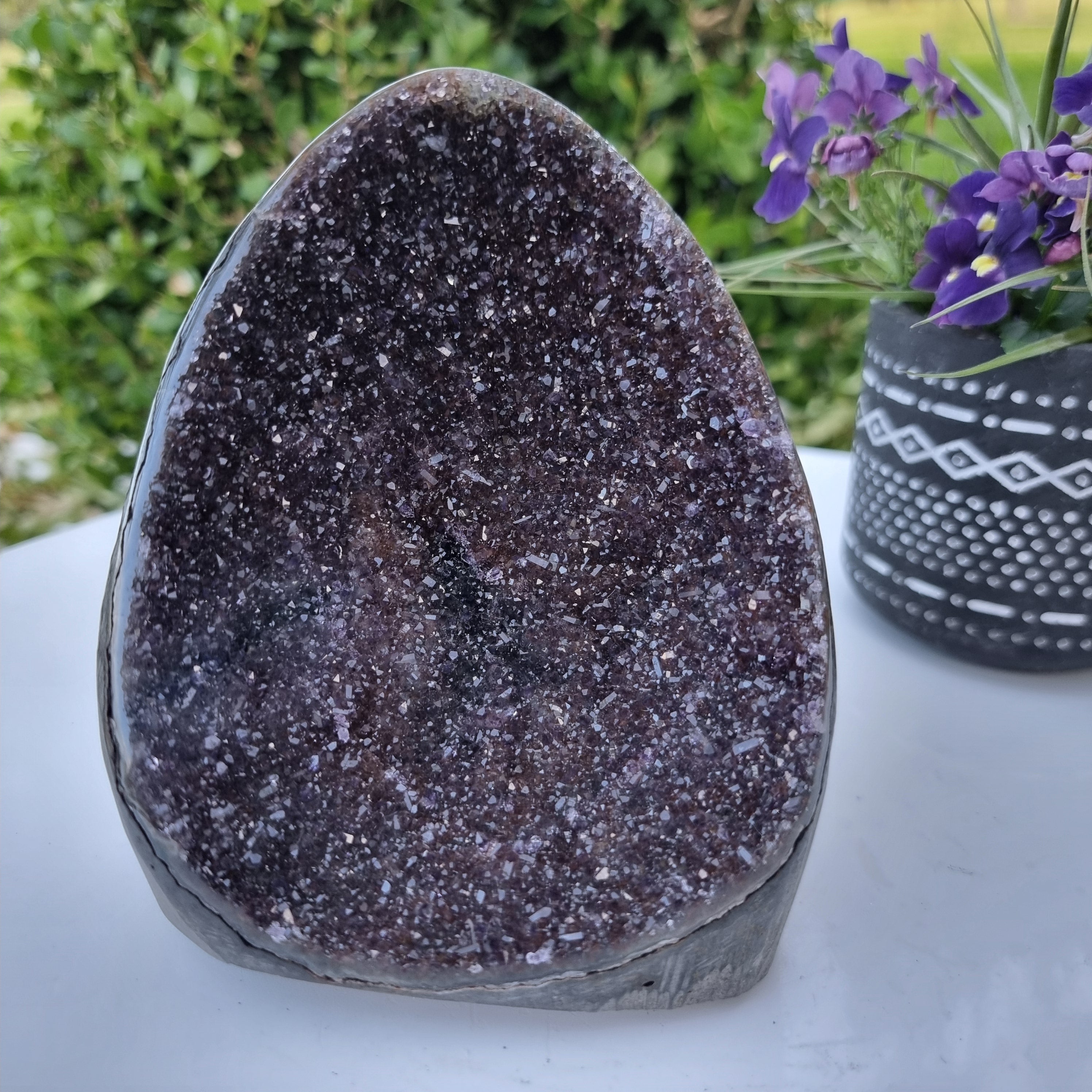 Drusa de Ametista Especial | Peso 1,10 Kgs, Altura 11 cm | Energia, Beleza e Sofisticação