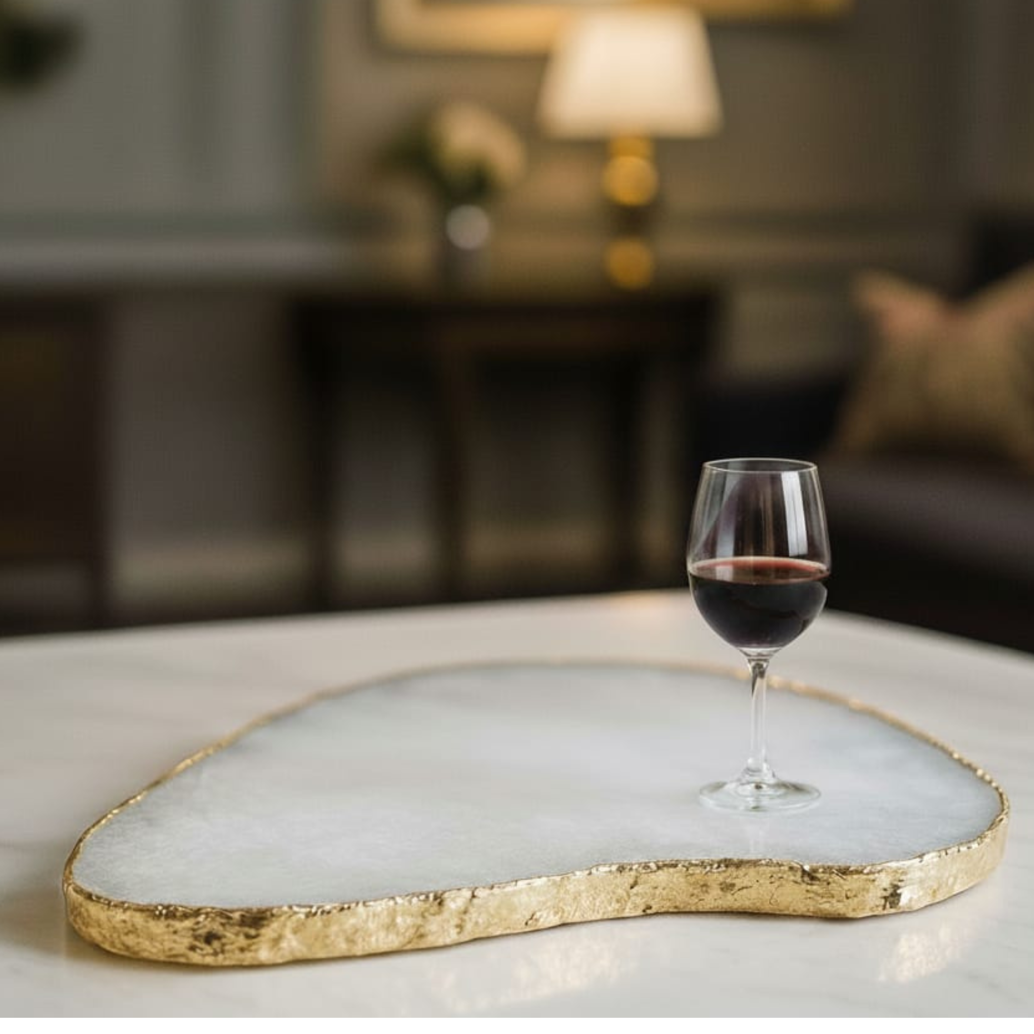 Quartz Trays with GOLDEN EDGES size 30 to 35 cm and weighing 3 kg