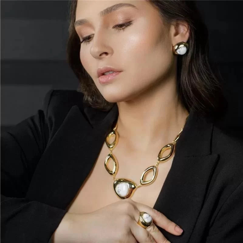 Conjunto de Colar e Brinco Banhado em Ouro