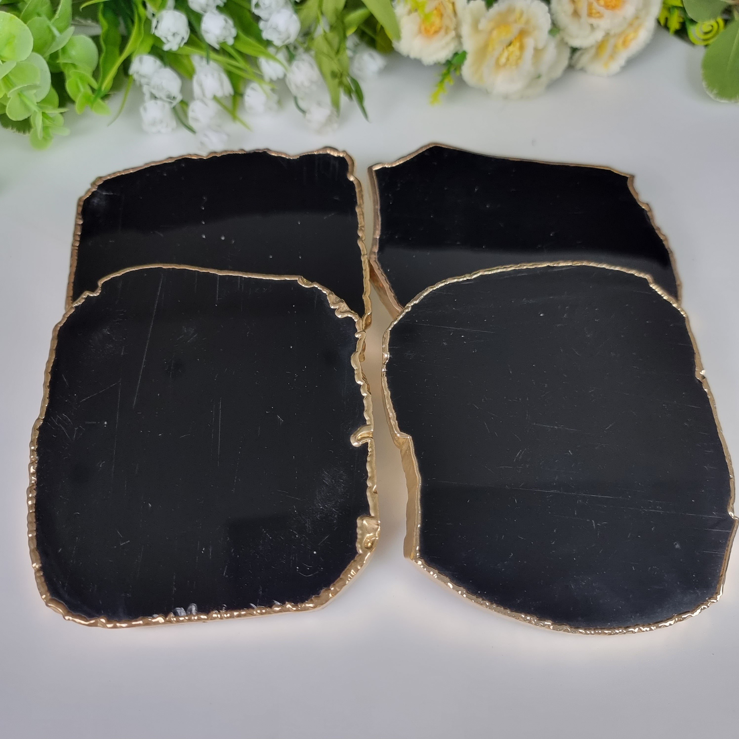 Assorted Quartz Coasters Gold Plated 10 to 13 cm - 4 pcs Total weight of 1.20 kg