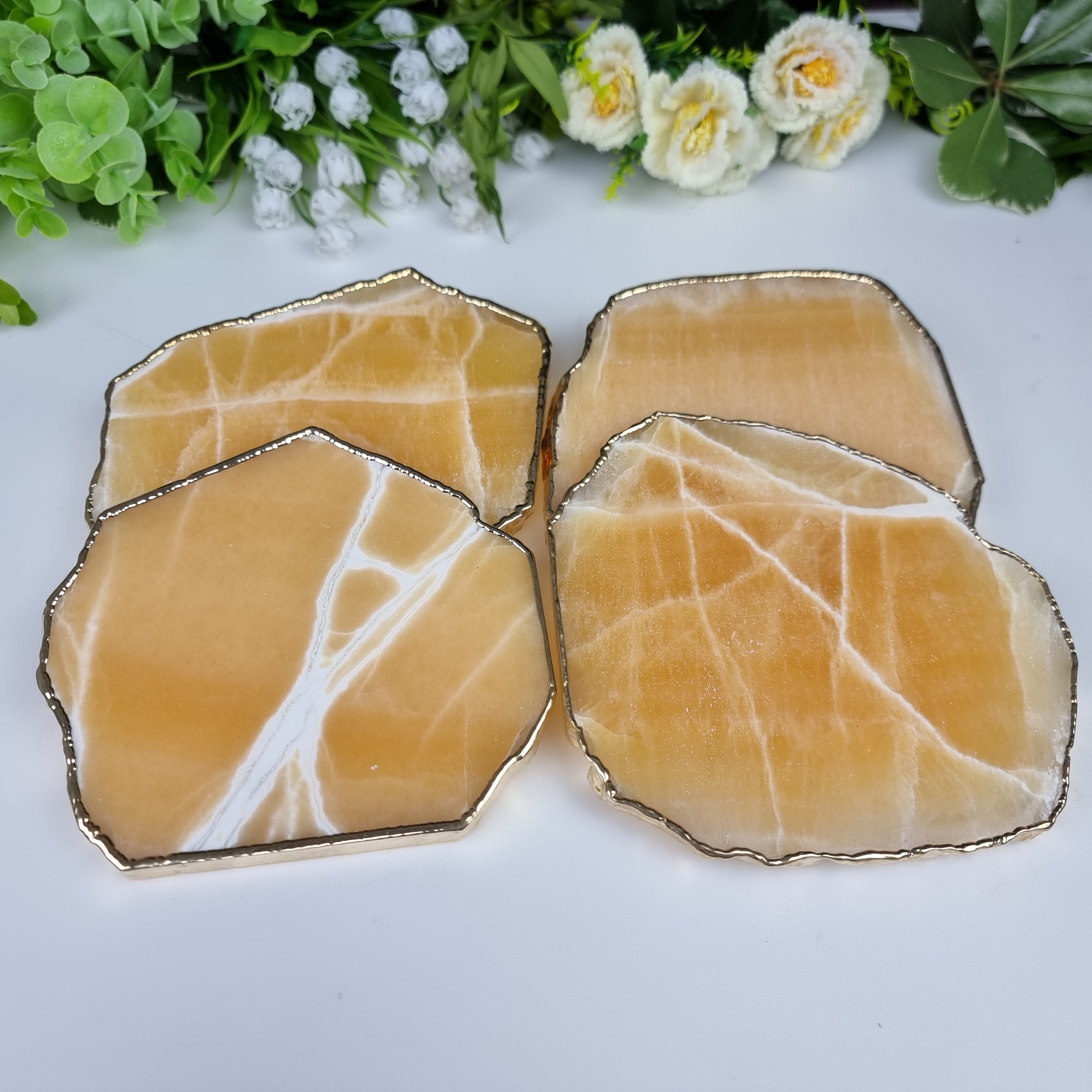 Assorted Quartz Coasters Gold Plated 10 to 13 cm - 4 pcs Total weight of 1.20 kg