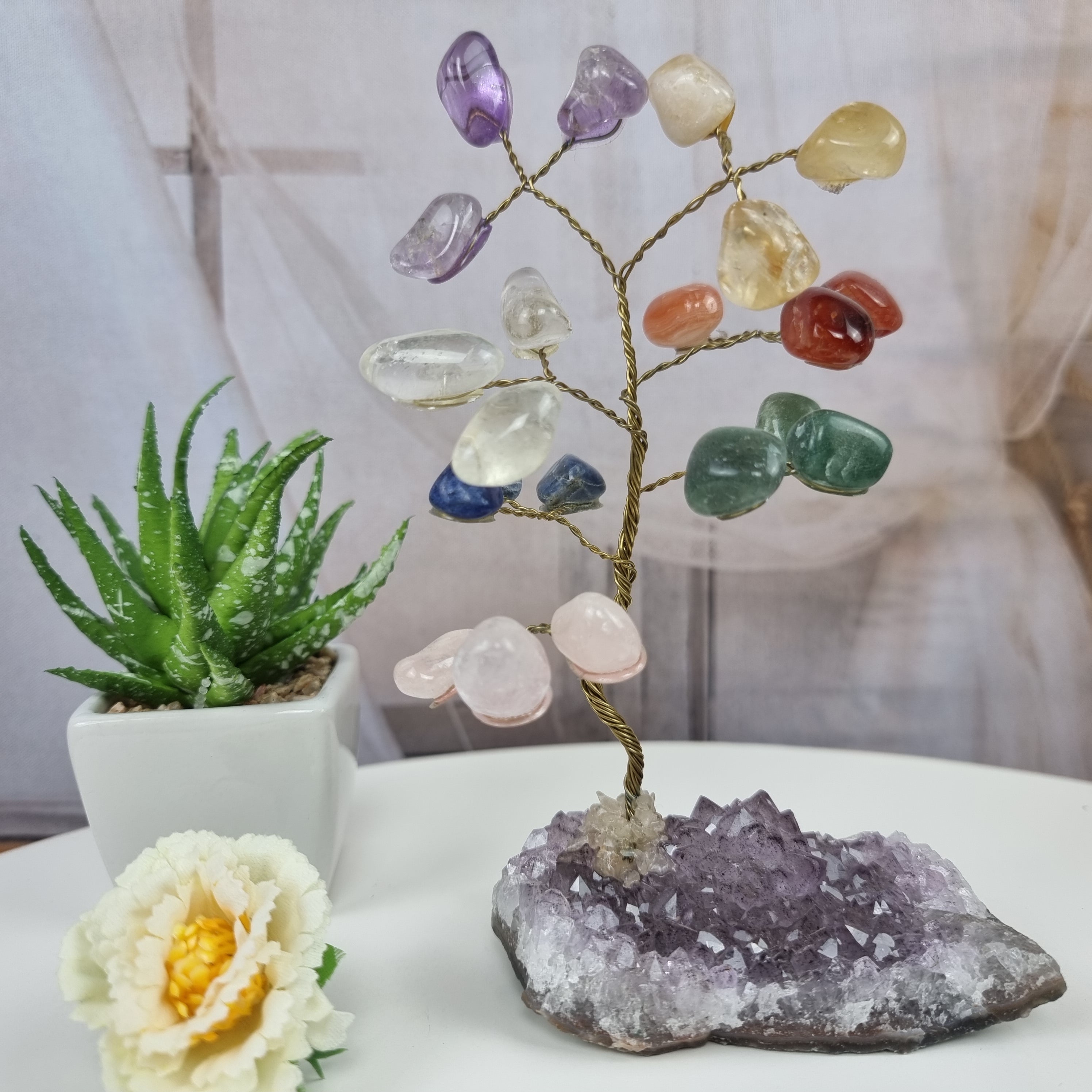 Árvore 7 Chakras pedras preciosas 7 galhos 21 Pedras Base Ametista Qualy A - 150 g