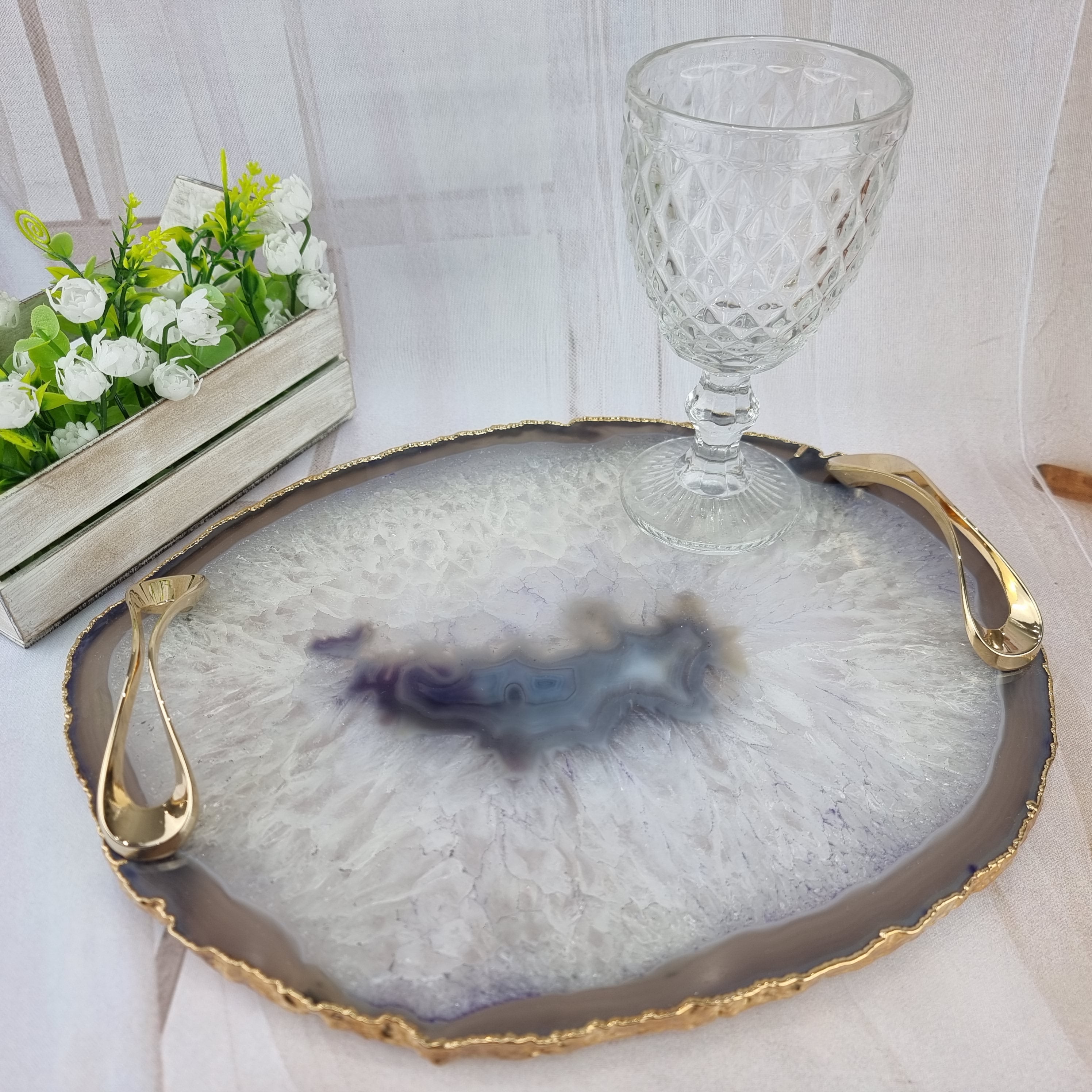 Bandejas de Ágatas Naturais com Puxadores| 1 Unidade Banho Dourado | Tamanho 30 cm | Peça Artesanal BR Crystals