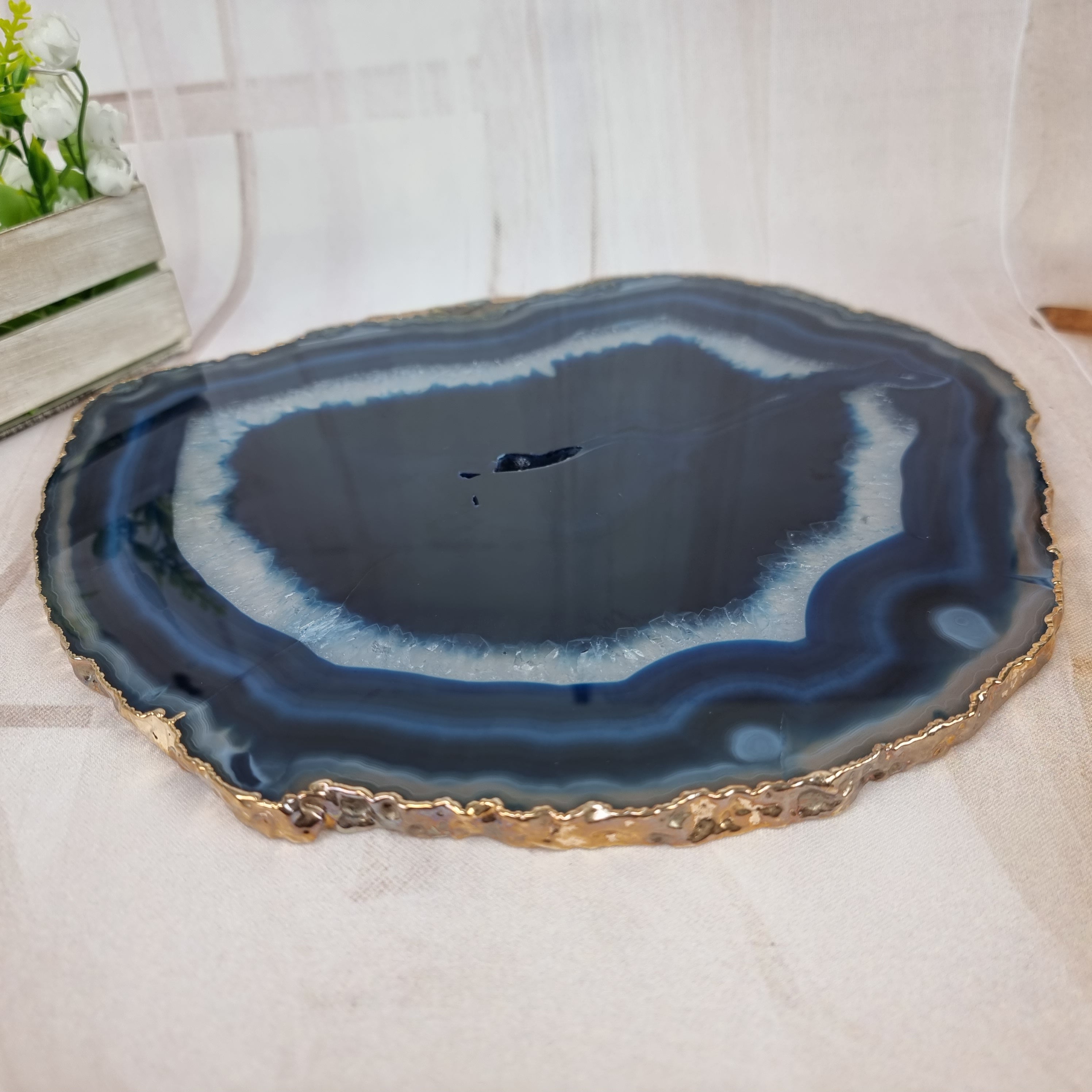 Bandejas de Ágatas Naturais Especiais com BANHO Dourado | 1 Unidade | Tamanho 30 cm | Peça Artesanal BR Crystals