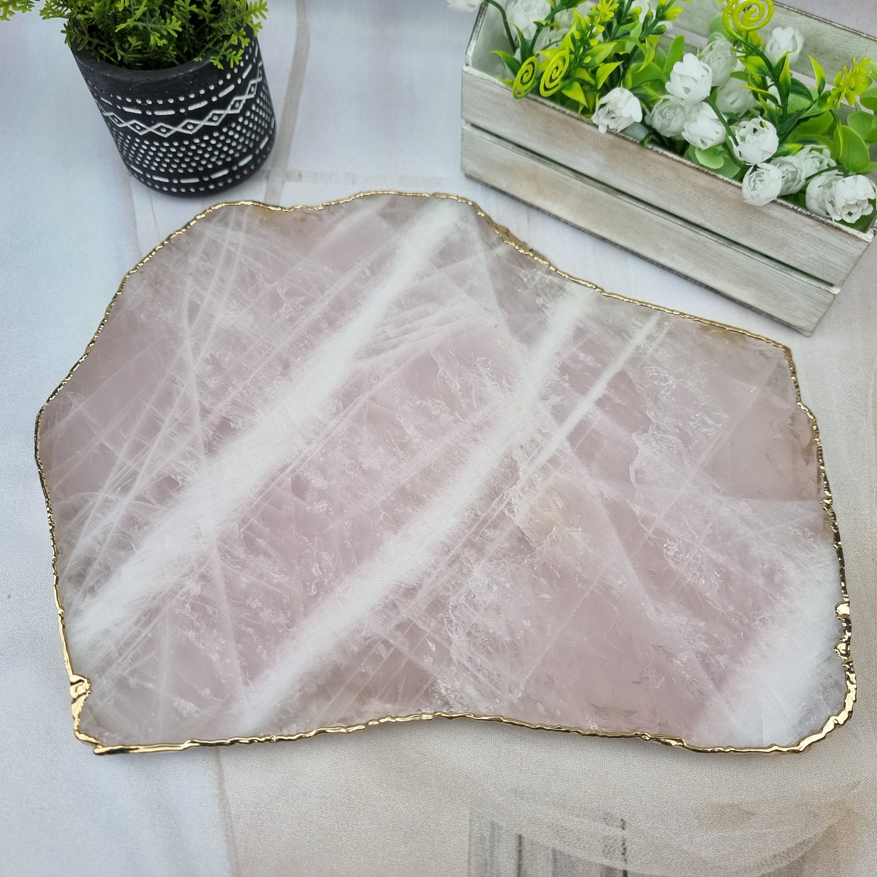 Bandejas de Quartzo com BORDAS DOURADAS tamanho 30 a 35 cm e peso de 3 kgs