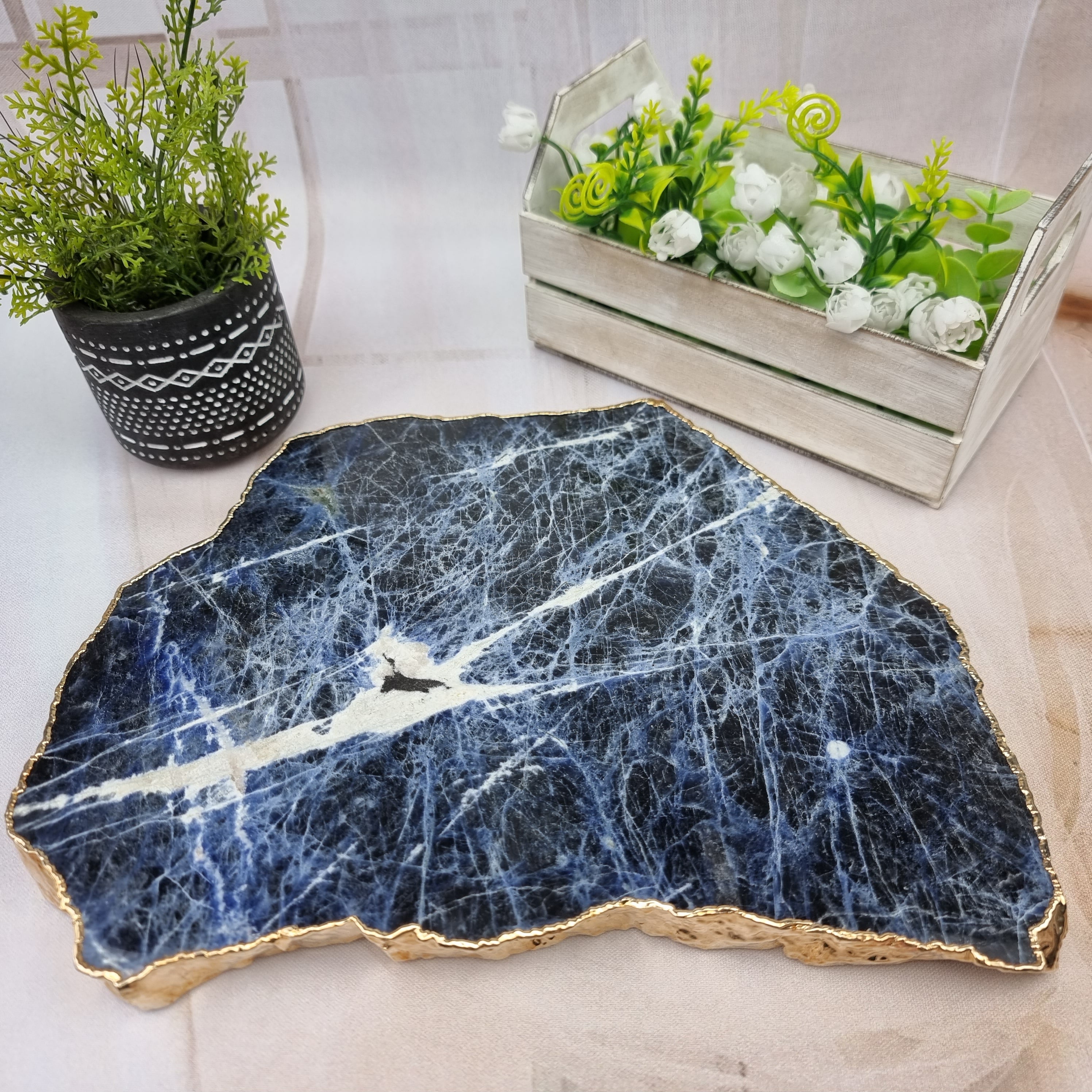 Bandejas de Quartzo com BORDAS DOURADAS tamanho 30 a 35 cm e peso de 3 kgs