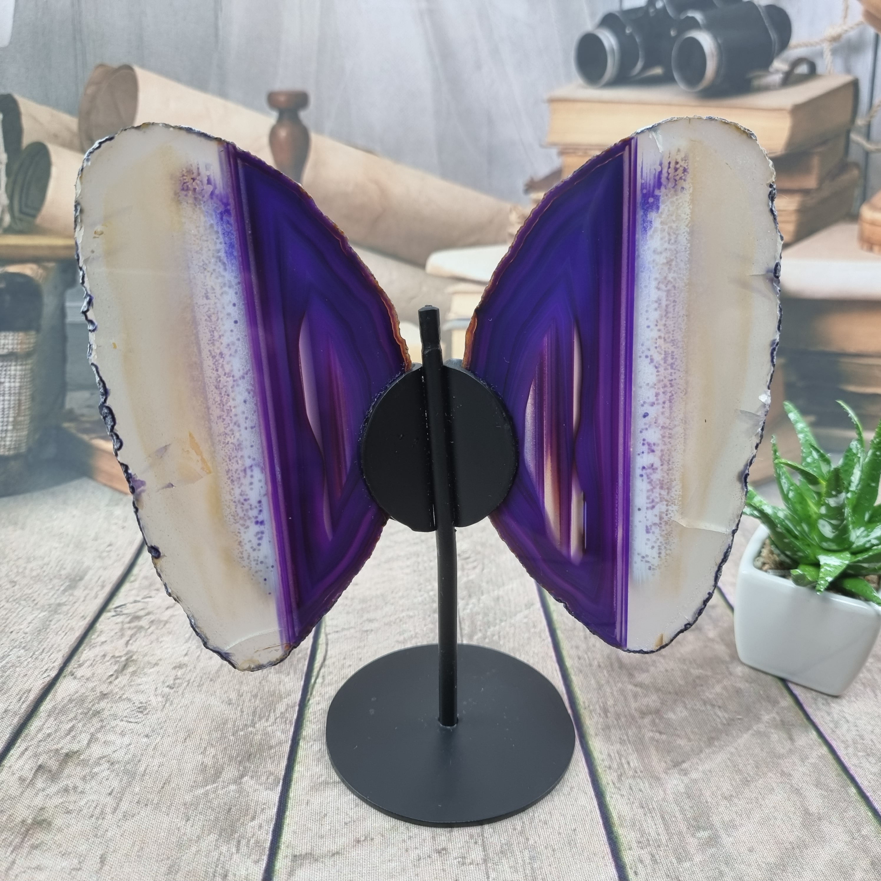 Borboletas Ágatas Naturais tamanho 20 cm altura base de ferro e Peso de 500 gramas