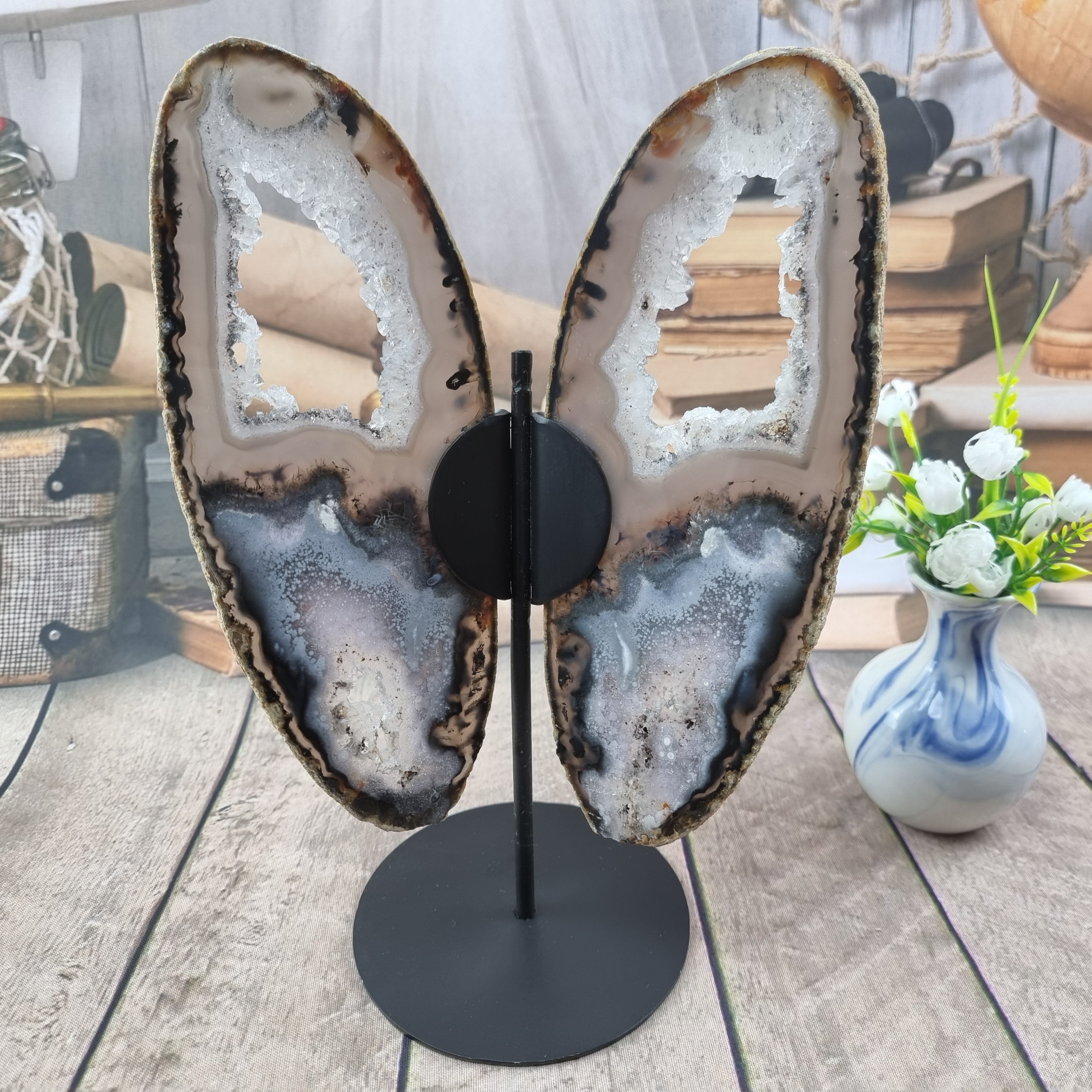 Mariposas de Ágata Natural tamaño 30 cm altura base de hierro y peso 900 kg