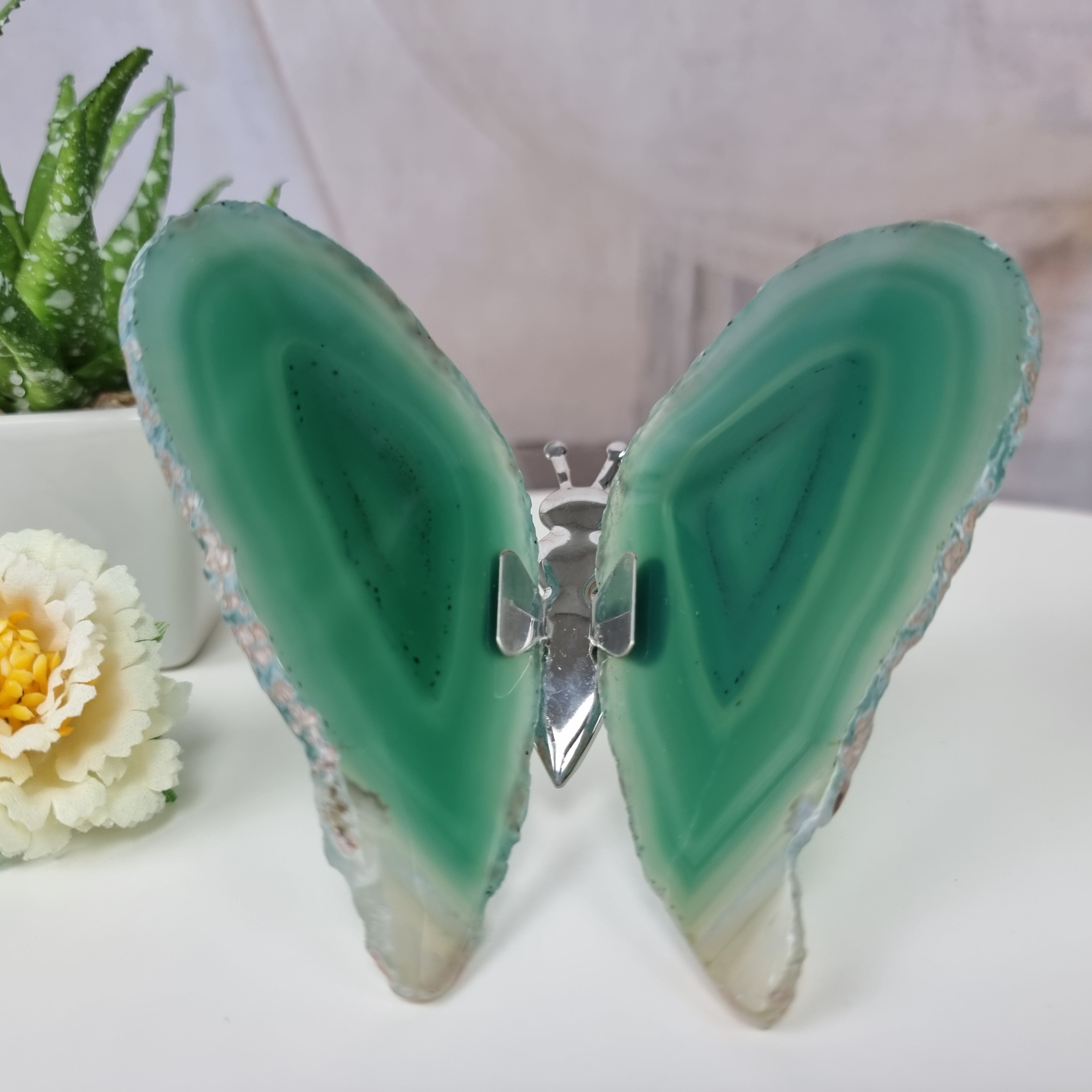 Natural Agate Butterflies Insect size 8 to 10 cm Silver and weighing 110 grams