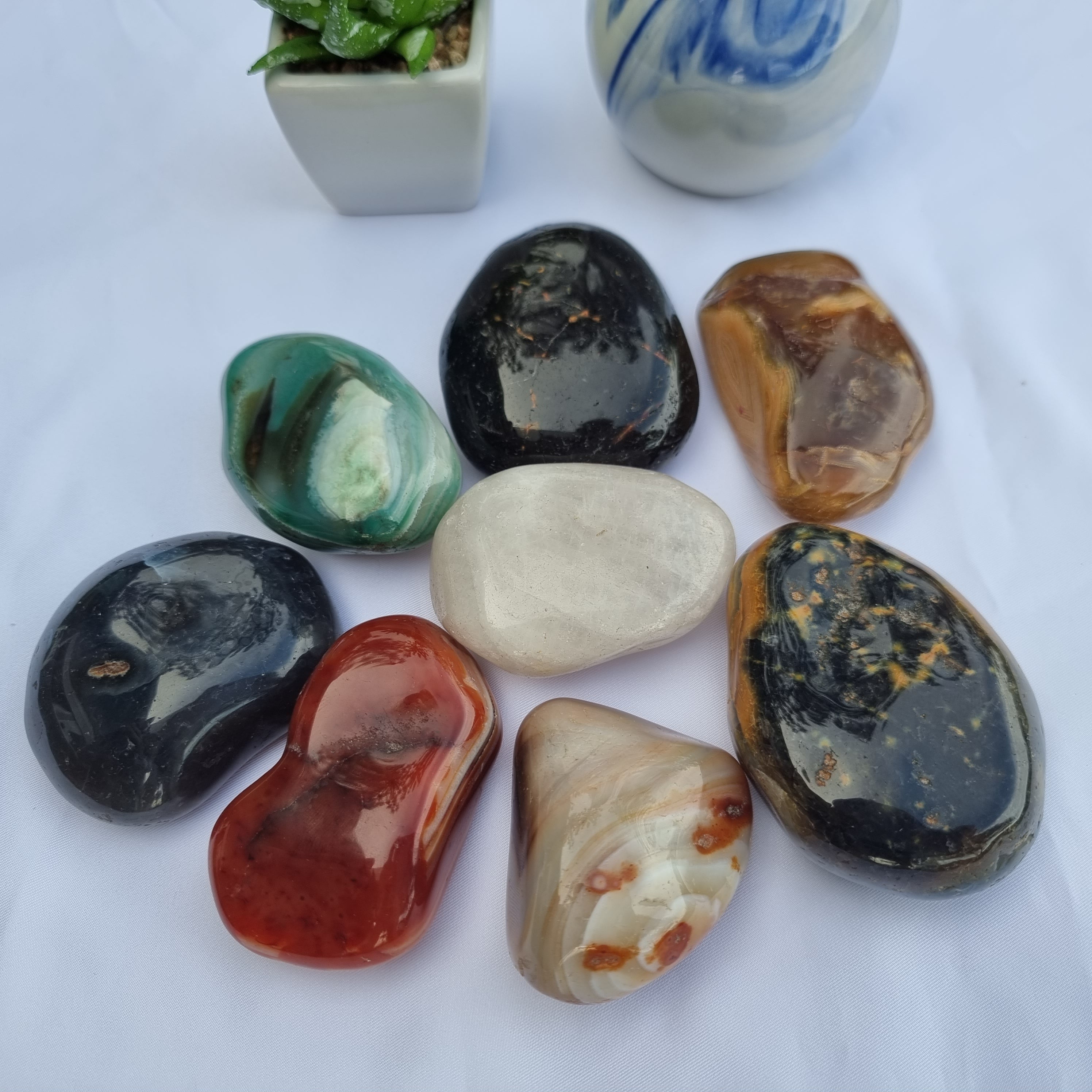 Pedras Roladas Terapêuticas Sortidas Polidas 5 a 8 cm Quantidade 1 kg