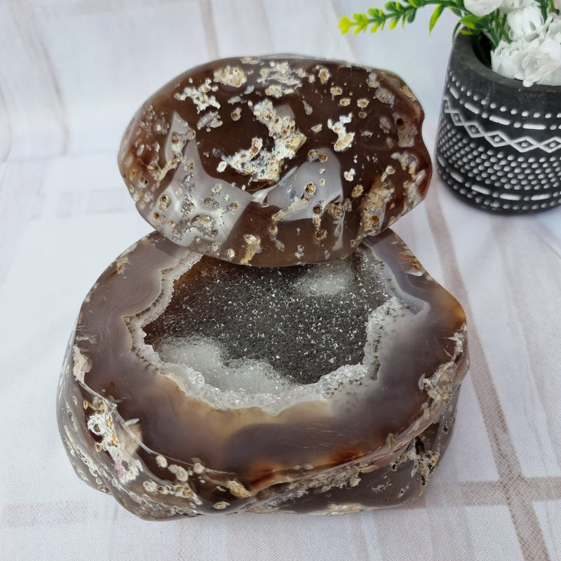 Polished Agate Geodes Jewelry Holder with Crystals One Piece