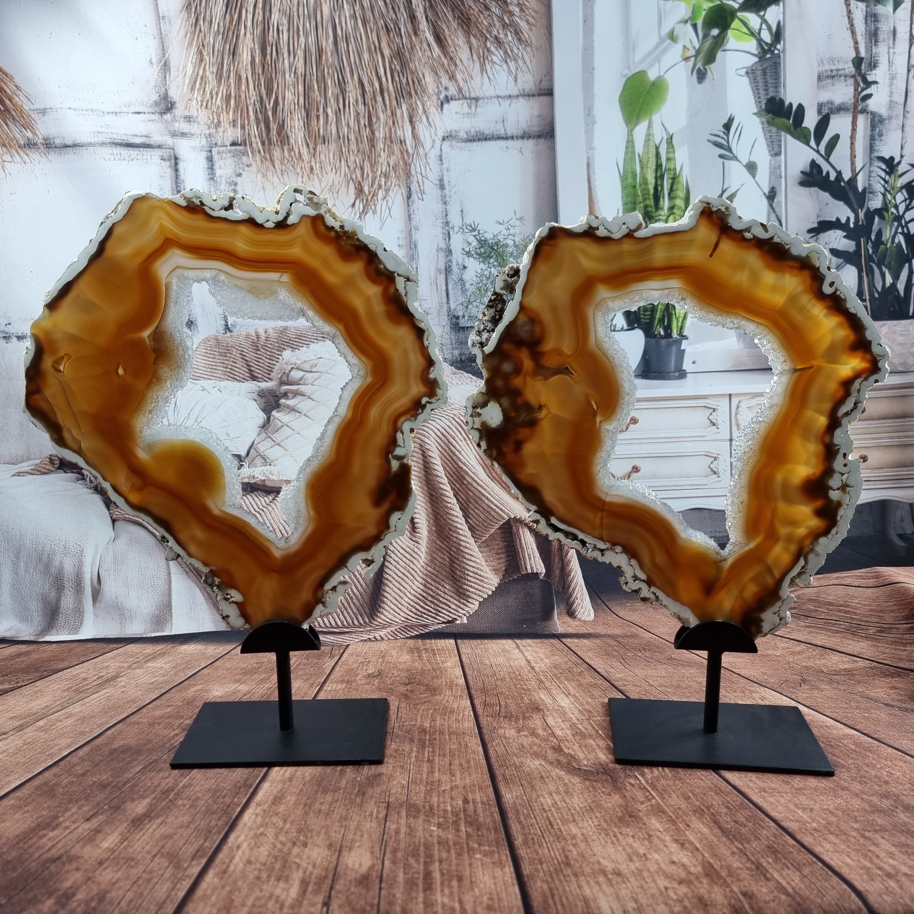 Chapa de Ágata SUPER ESPECIAL | Base de Ferro Preta | Altura 36,5 cm,  1 Unidade | Peça Artesanal BR Crystals