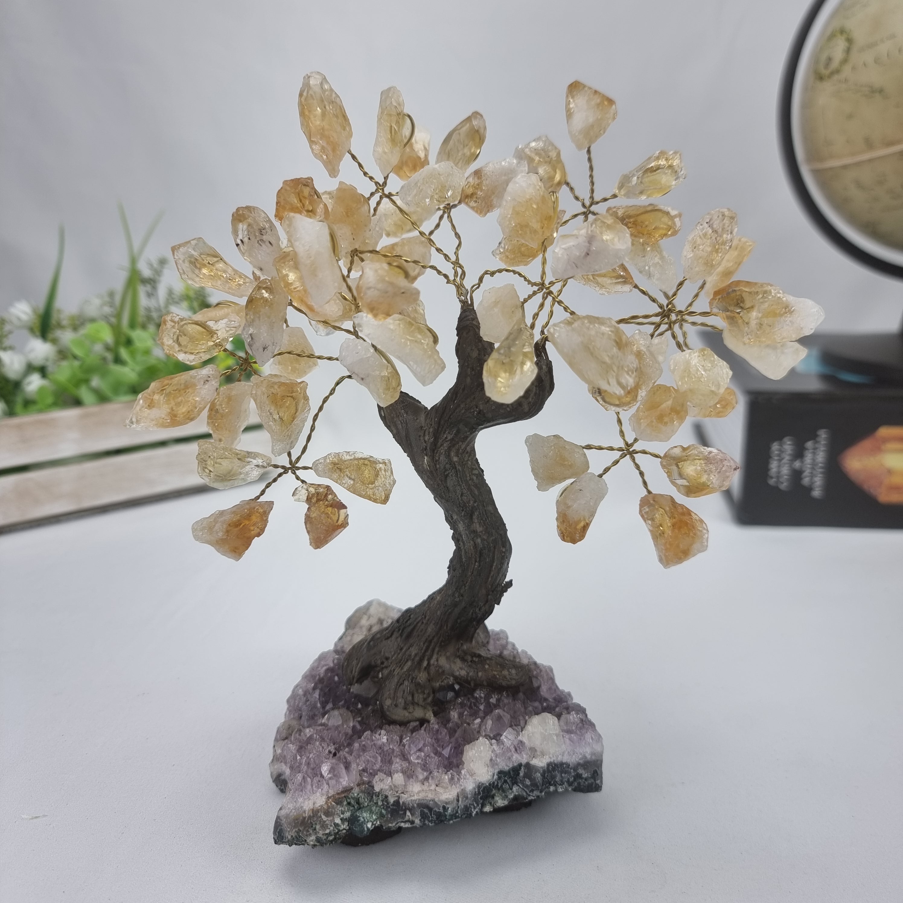 Árvore de CITRINO Natural | 60 Pedras, 12 galhos | Base de Ametista com 15 cm altura - Peça Artesanal BR Crystals