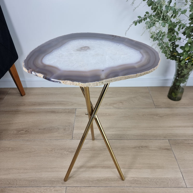 Mesa Lateral de Ágatas Naturais Finas Base dourada 60 cm Altura, Peso 5 kgs