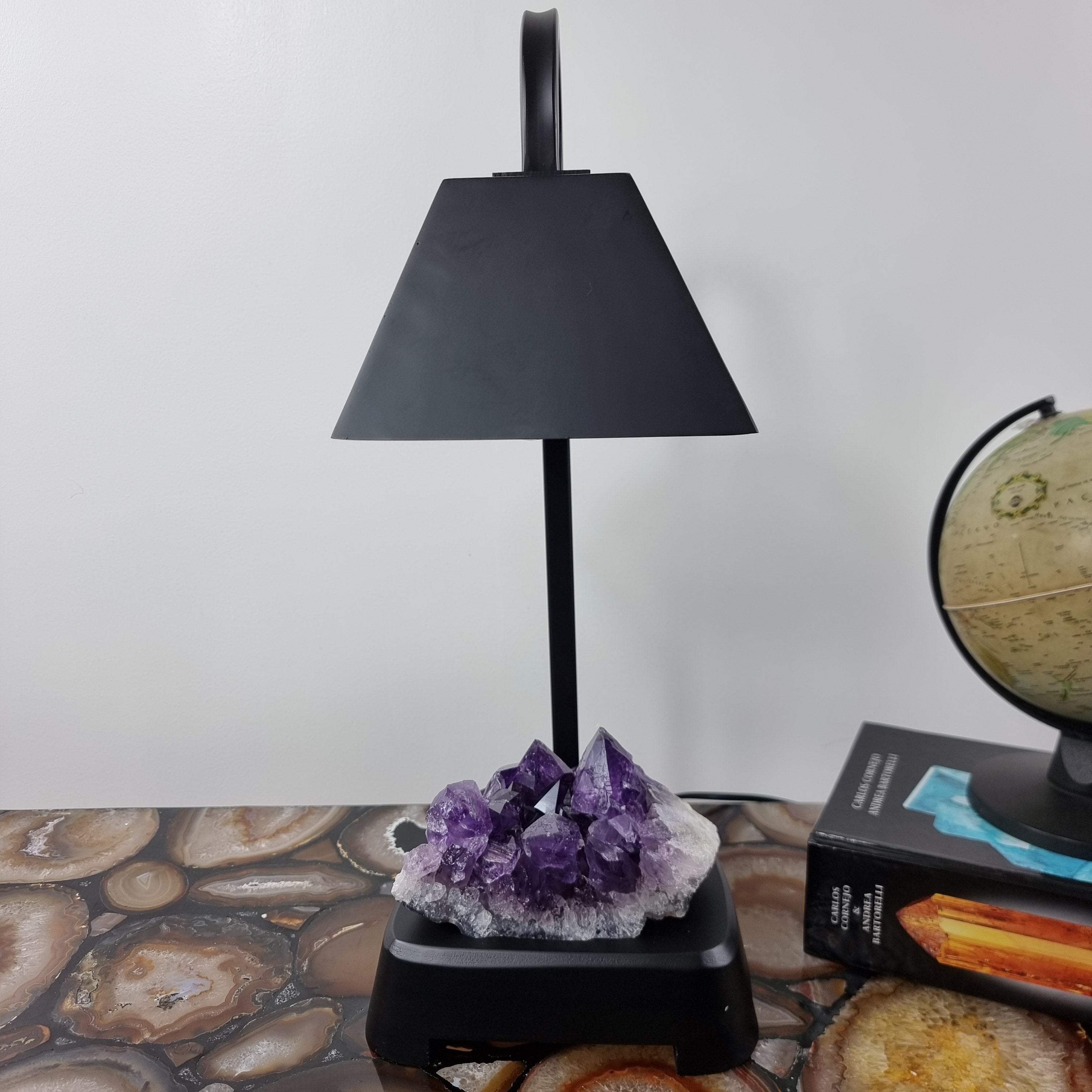 ABAJUR de Pedras Preciosas | Linda Pedra Drusa na Base | Super Especial com 45 cm altura - Peça Artesanal BR Crystals