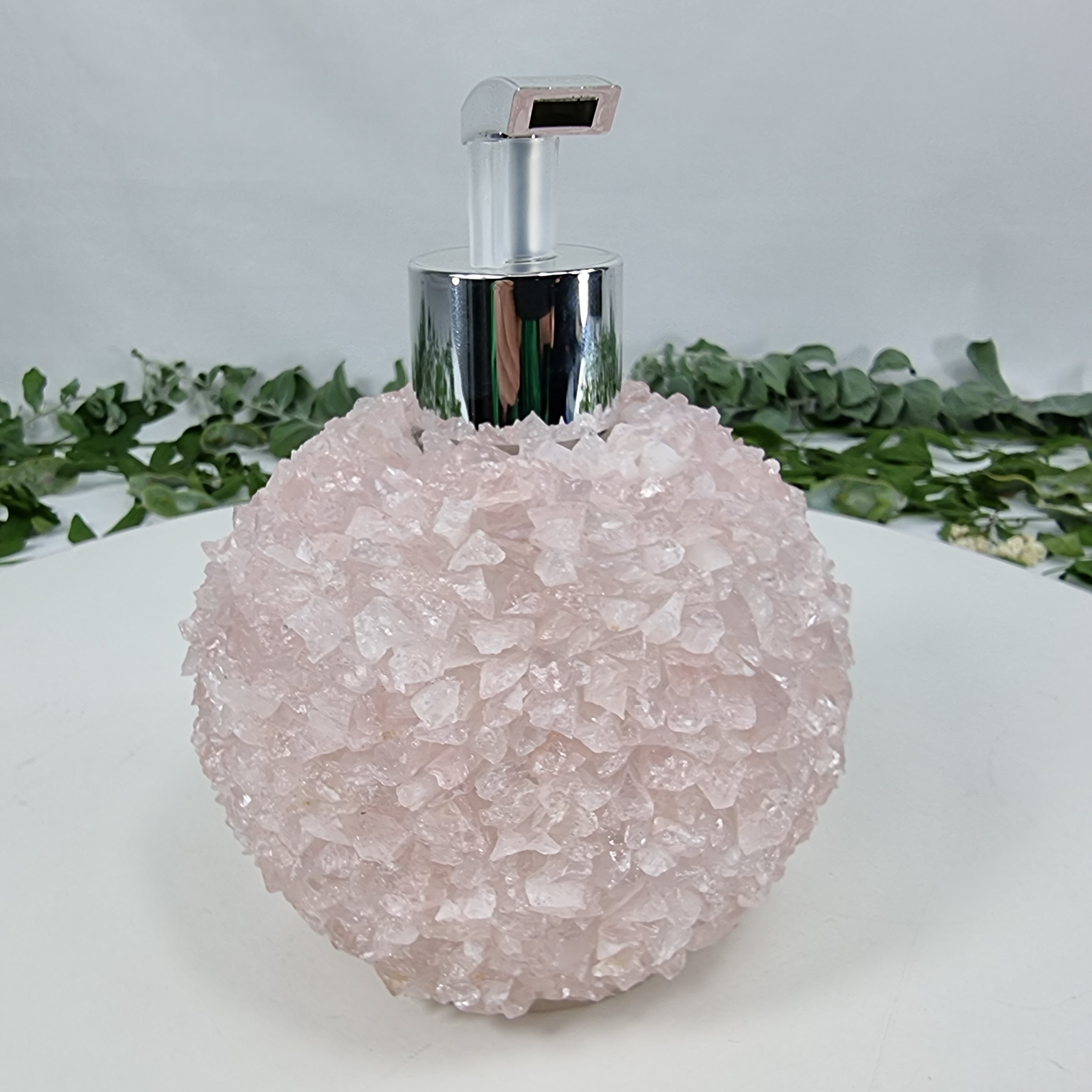 Saboneteira de Quartzo Rosa | Qualidade Extra altura 15 cm | Bocal Dourado e Prateado | Energia, Beleza e Sofisticação