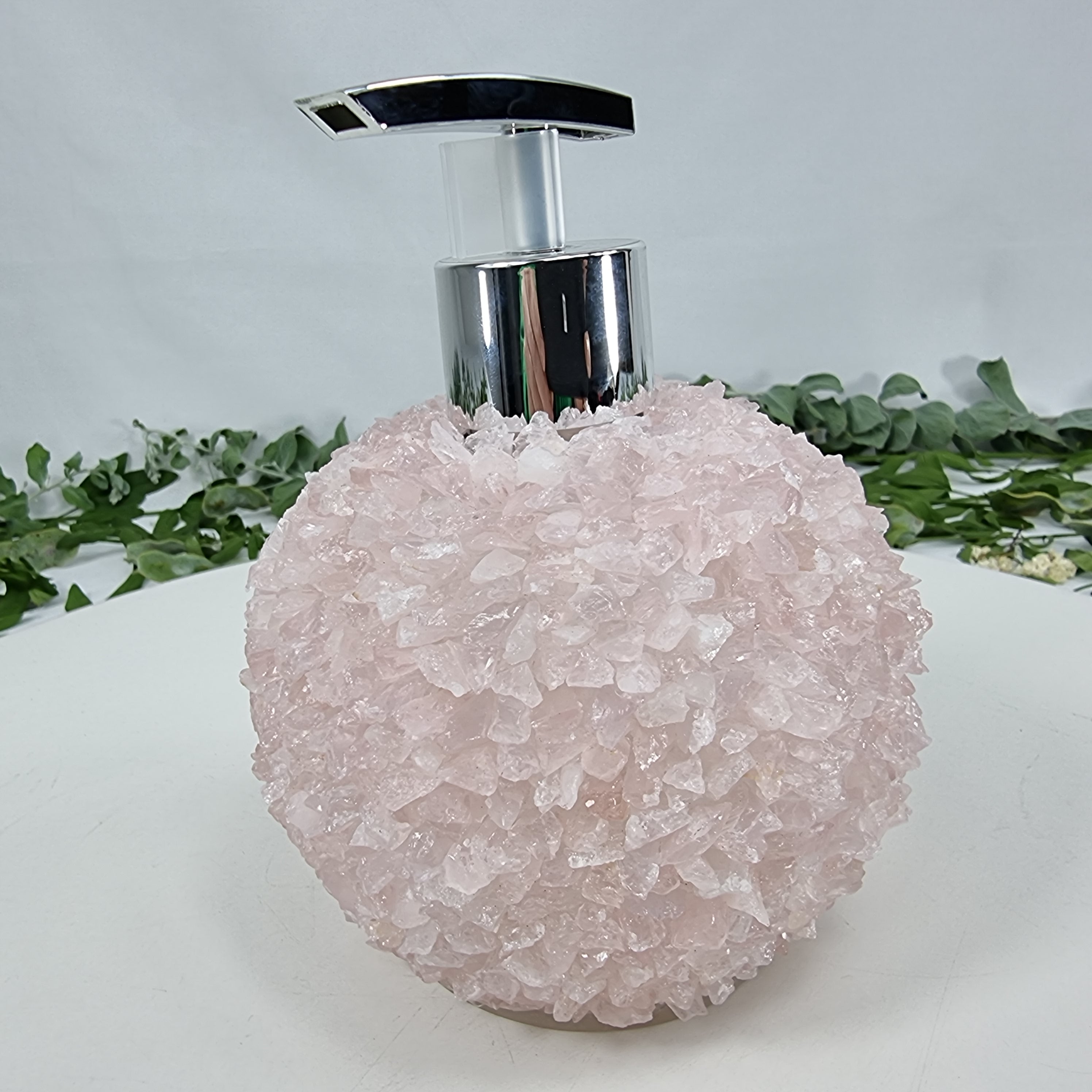 Saboneteira de Quartzo Rosa | Qualidade Extra altura 15 cm | Bocal Dourado e Prateado | Energia, Beleza e Sofisticação