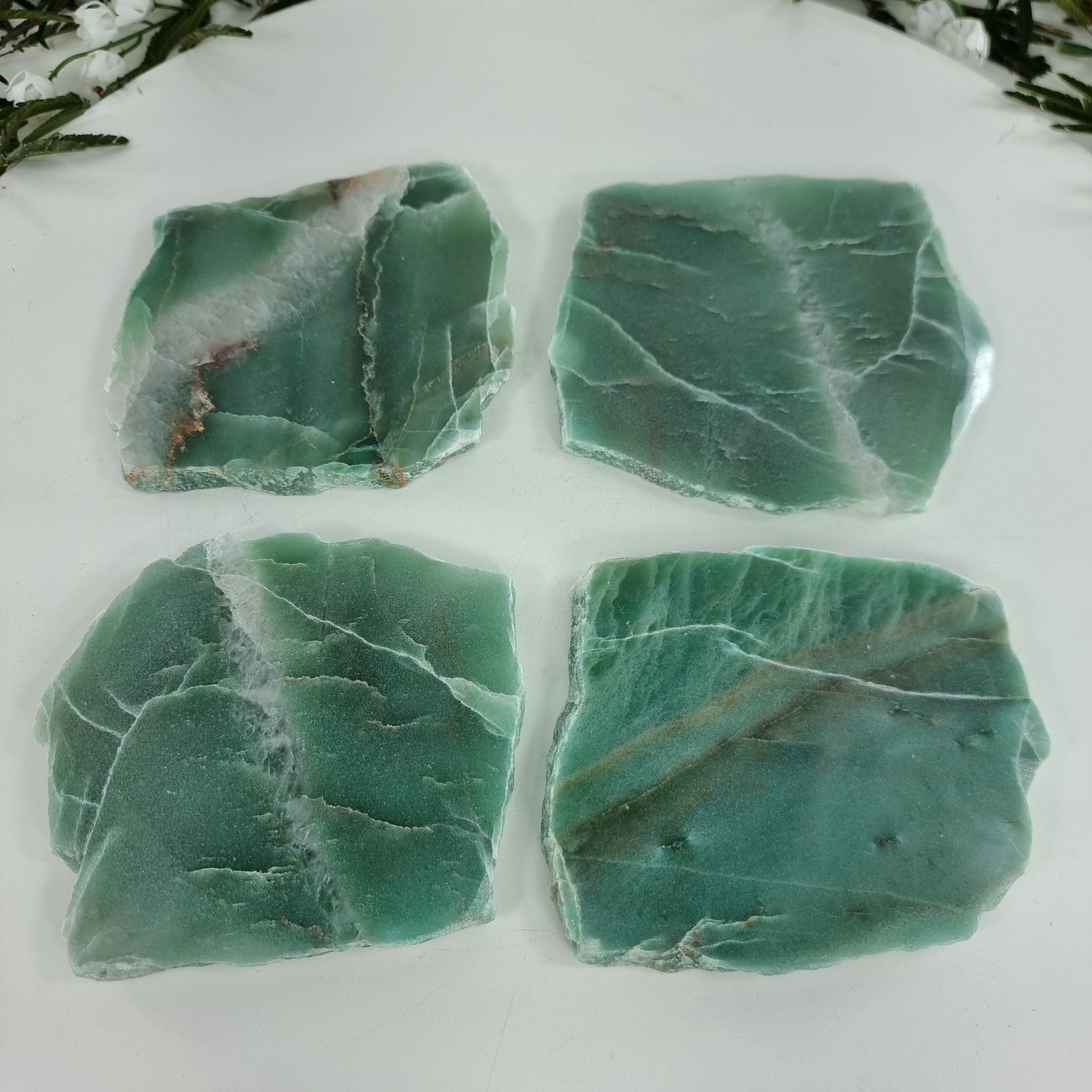 Porta Copos de Quartzo Verde Naturais | 4 unidades | Altura de 10 a 11 cm | Peça Artesanal BR Crystals