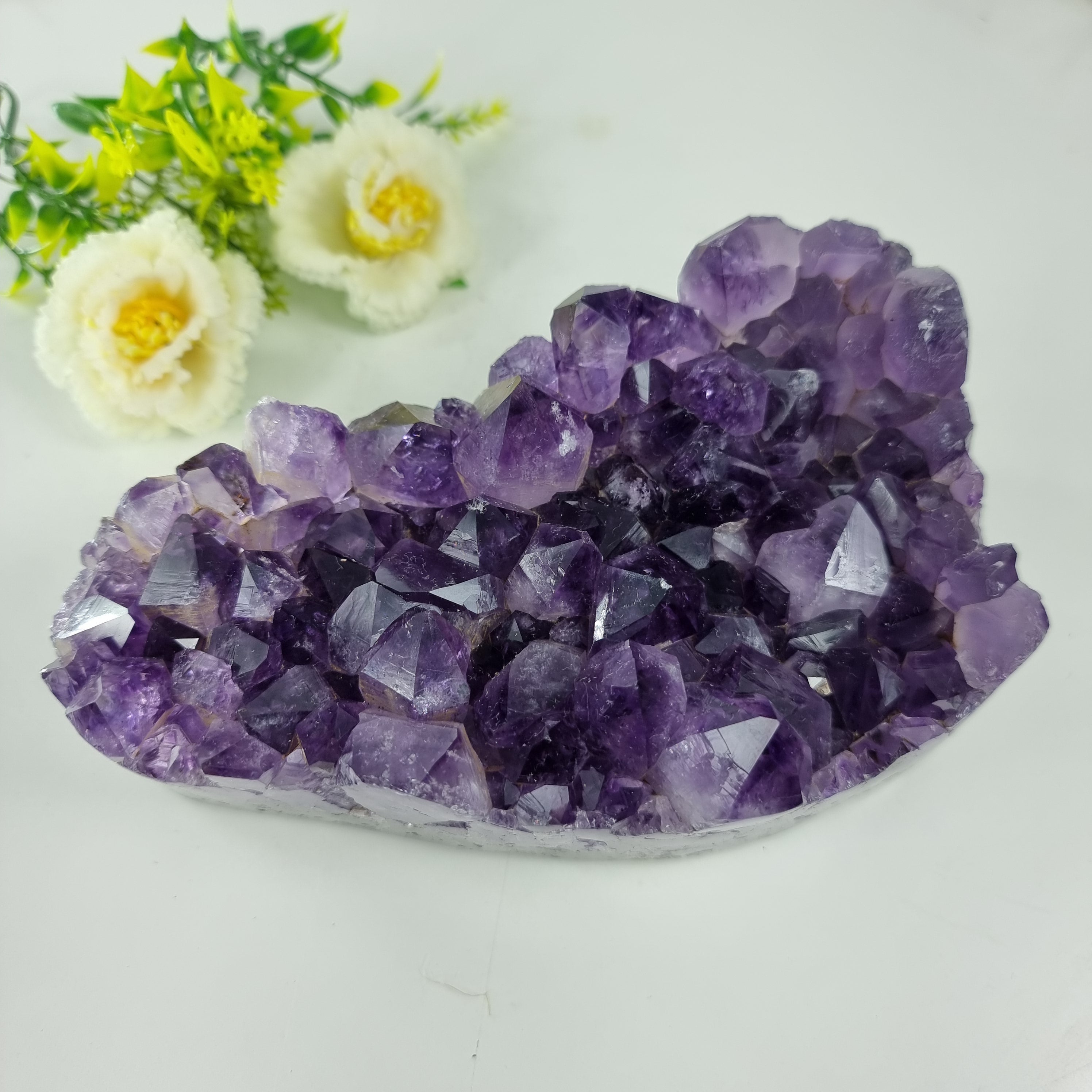 Ametista Drusa com Cristais Violeta peso com 1,136 Kgs, Energia, Beleza e Sofisticação