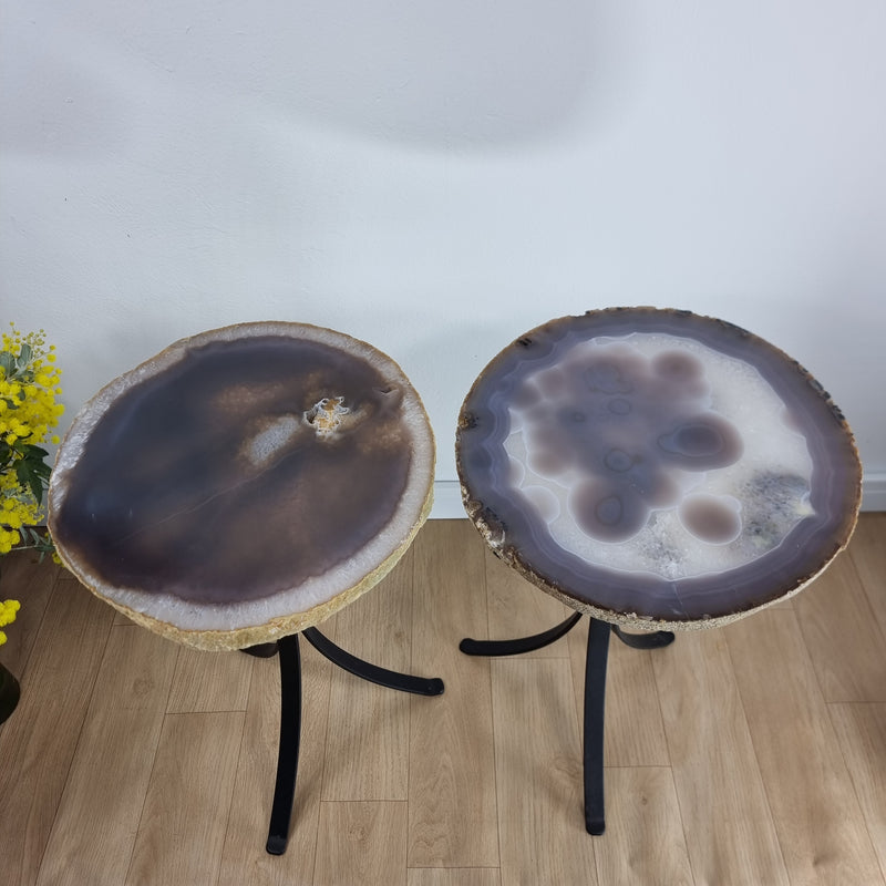Mesa Lateral (PAR) Ágatas Naturais Chapas GROSSAS base ferro 60 cm Altura