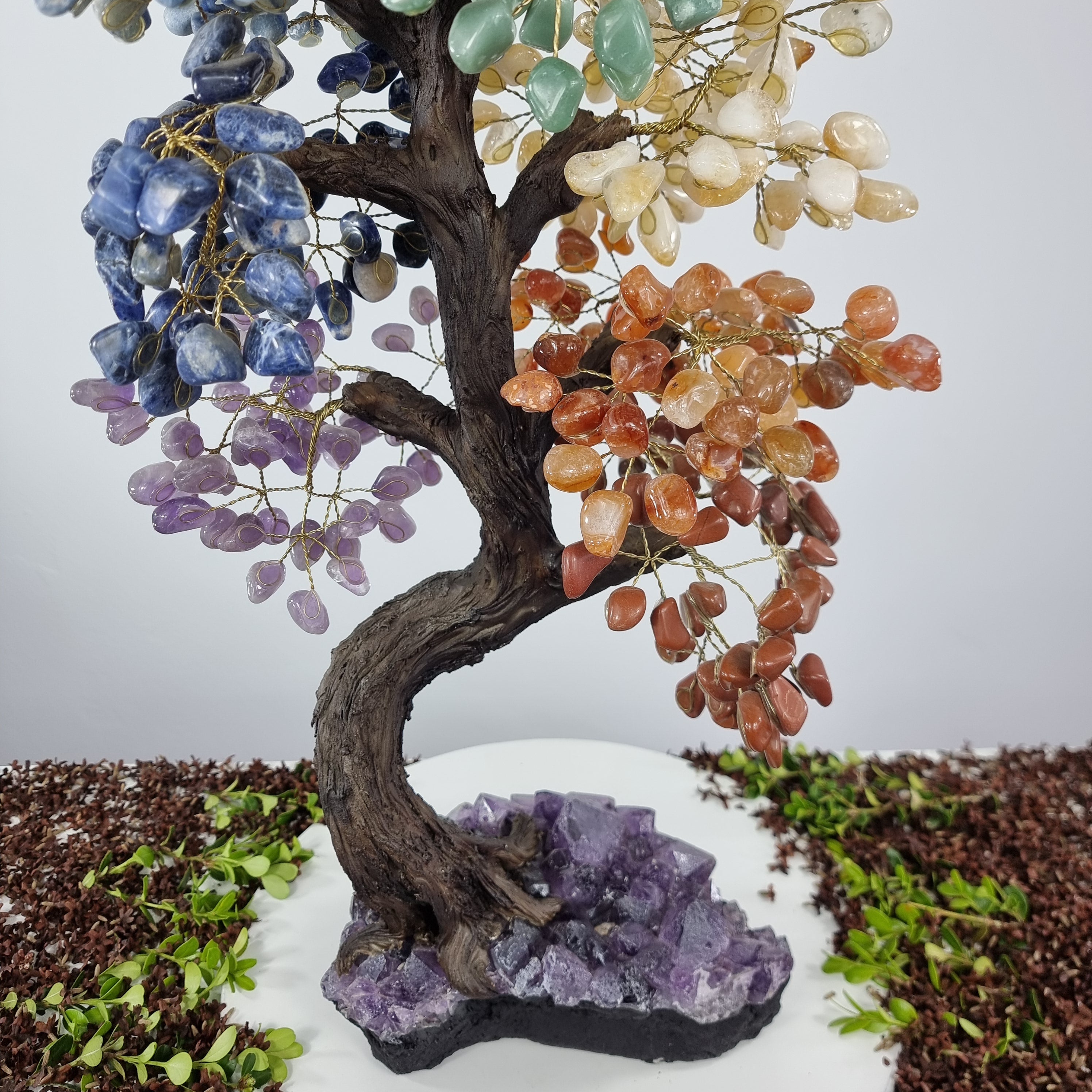 Árvore de 7 CHACRAS Arco Iris Natural | 720 Pedras, 120 galhos | Base de Ametista Super Especial com 60 cm altura - Peça Artesanal BR Crystals