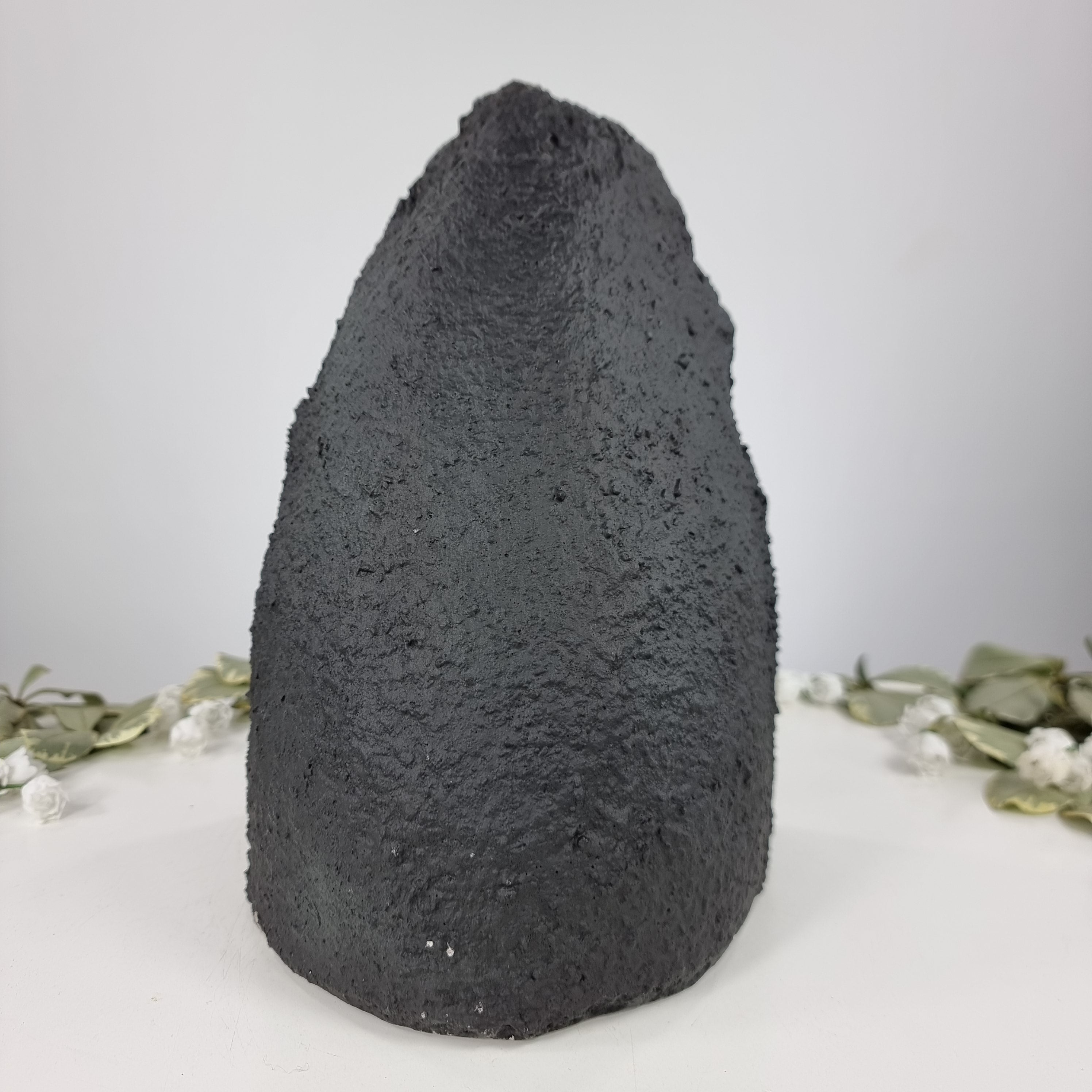 Capela em Ametista Bruta Drusa - Geodo de Ametista 4,95 Kgs, Energia, Beleza e Sofisticação