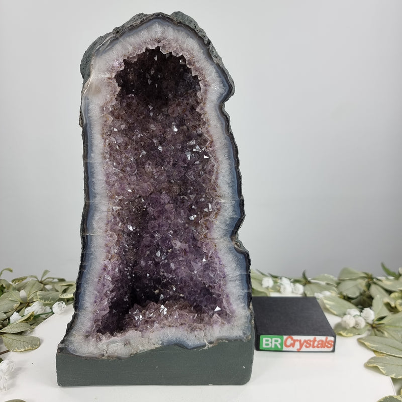Capela em Ametista Bruta Drusa - Geodo de Ametista 7,00 Kgs, Energia, Beleza e Sofisticação