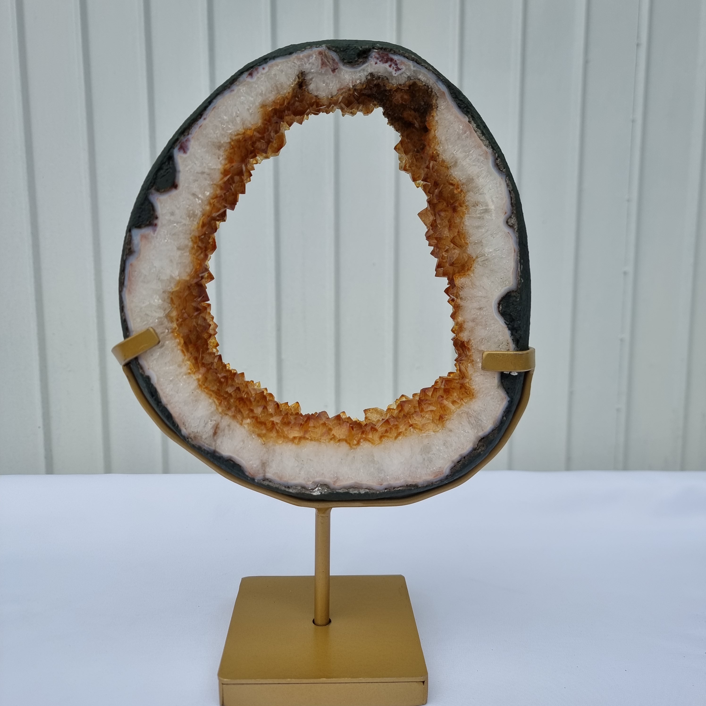 Argola de CITRINO Especial | Base de ferro Preta | Peso 2,30 kgs, Altura 31 cm | Energia, Beleza e Sofisticação | Peça Artesanal BR Crystals&nbsp;