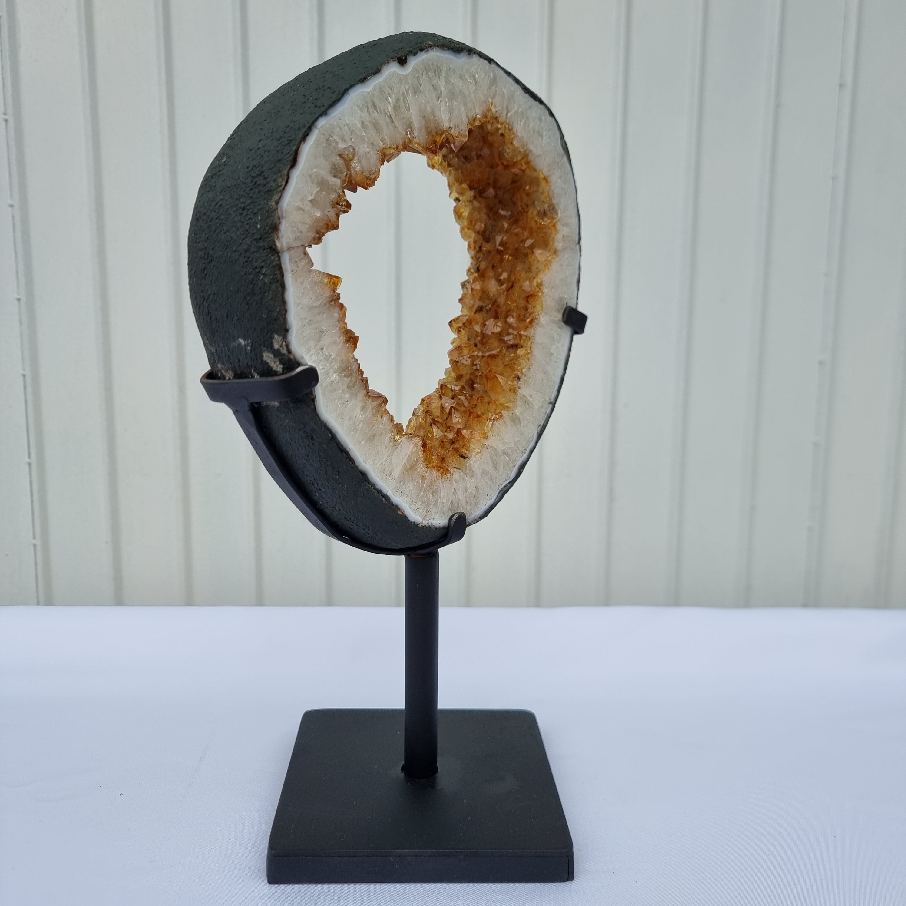 Argola de CITRINO Especial | Base de ferro Preta | Peso 3,10 kgs, Altura 38 cm | Energia, Beleza e Sofisticação | Peça Artesanal BR Crystals