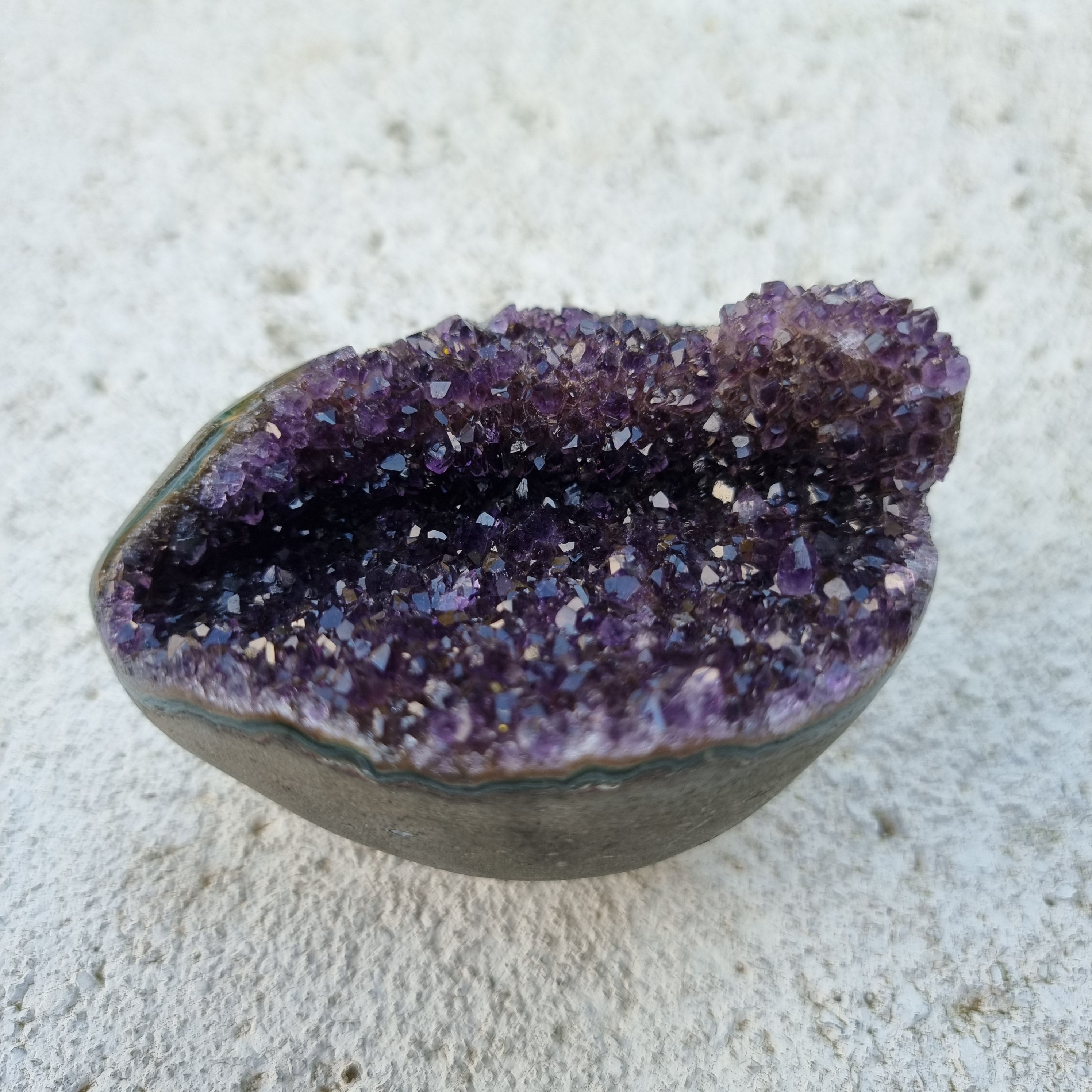 Drusa de Ametista Especial | Peso 0,38 Kgs, Altura 8 cm | Energia, Beleza e Sofisticação