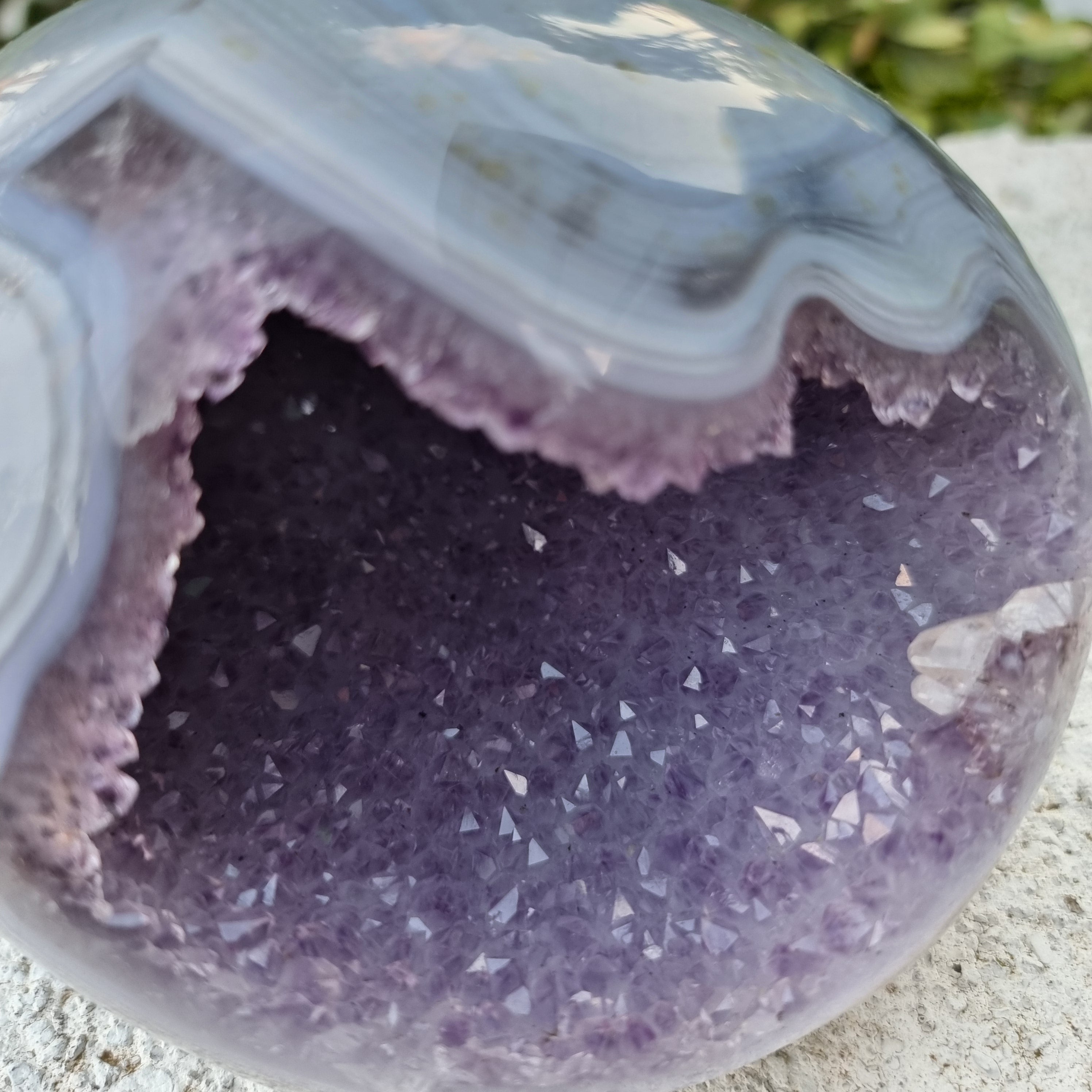 Drusa de Ametista Especial | Peso 1,95 Kgs, Altura 9 cm | Energia, Beleza e Sofisticação