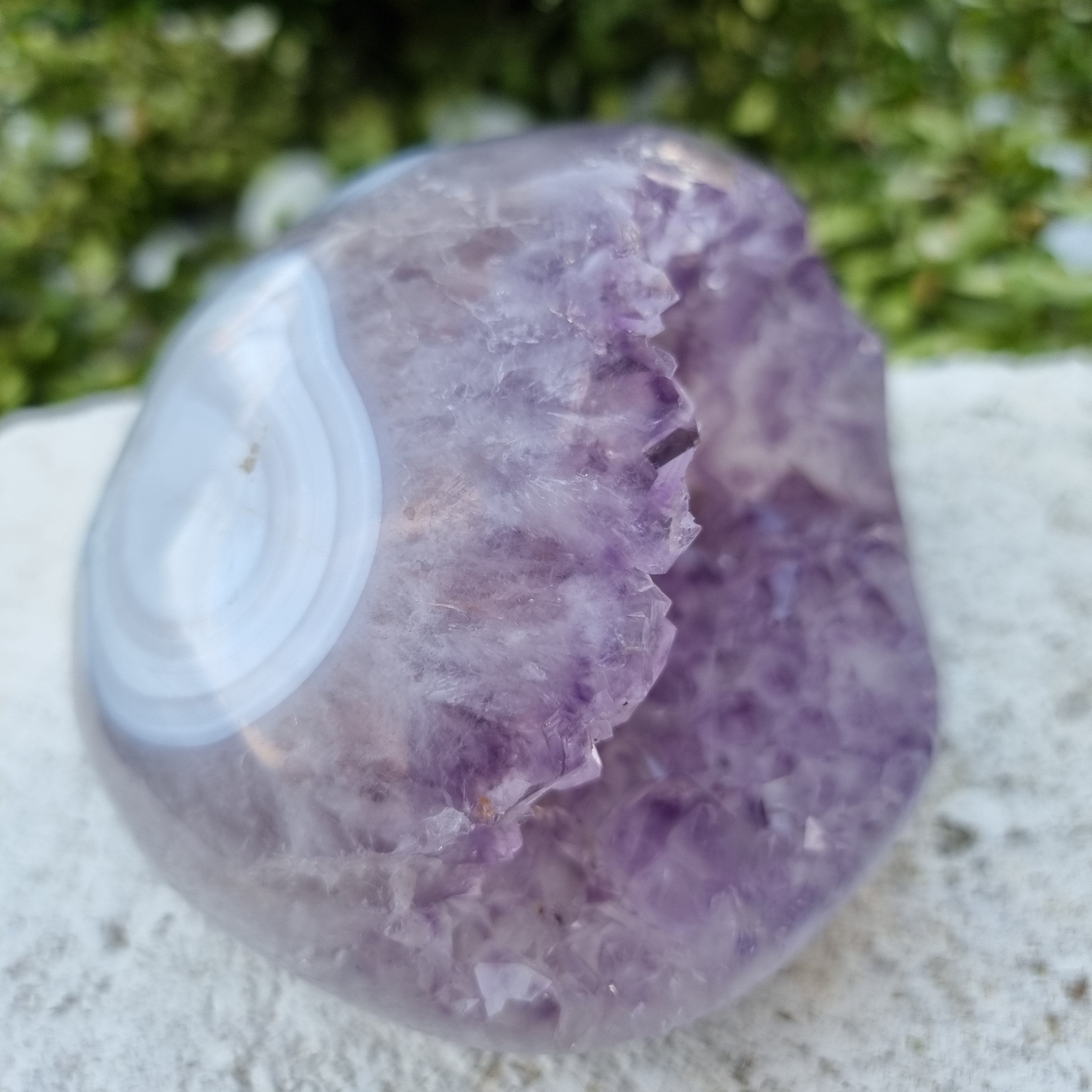 Drusa de Ametista Especial | Peso 1,95 Kgs, Altura 9 cm | Energia, Beleza e Sofisticação