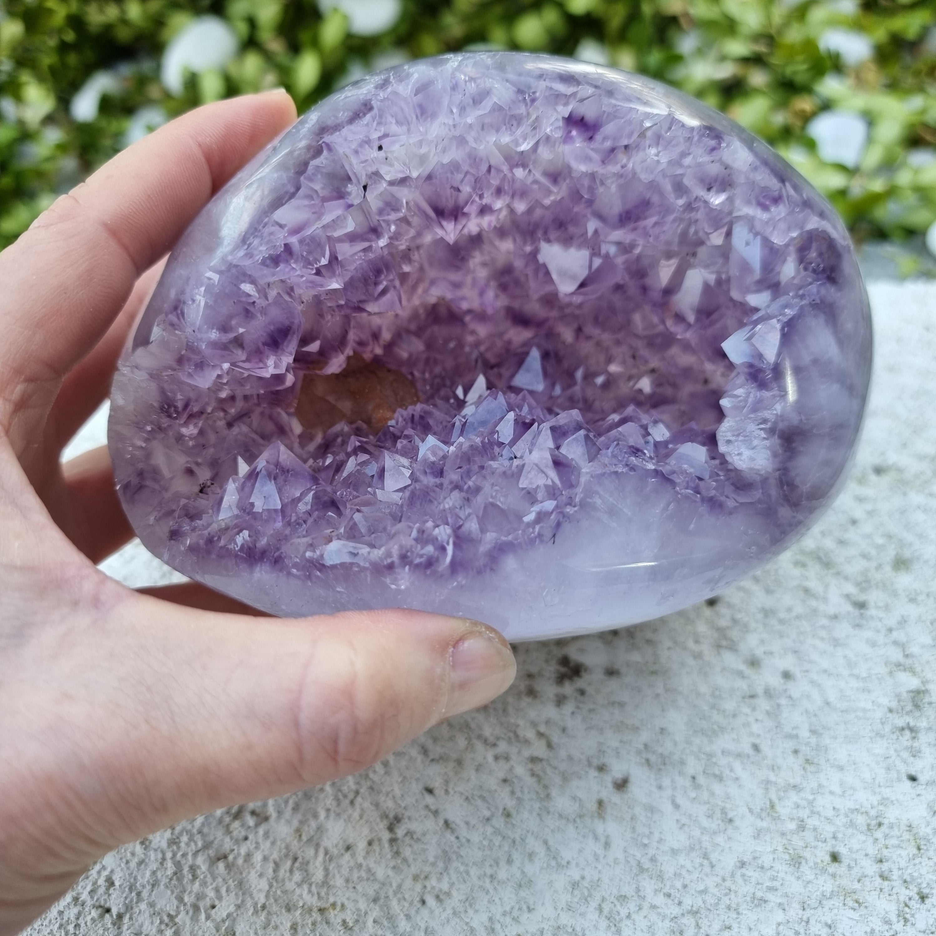 Drusa de Ametista Especial | Peso 1,95 Kgs, Altura 9 cm | Energia, Beleza e Sofisticação