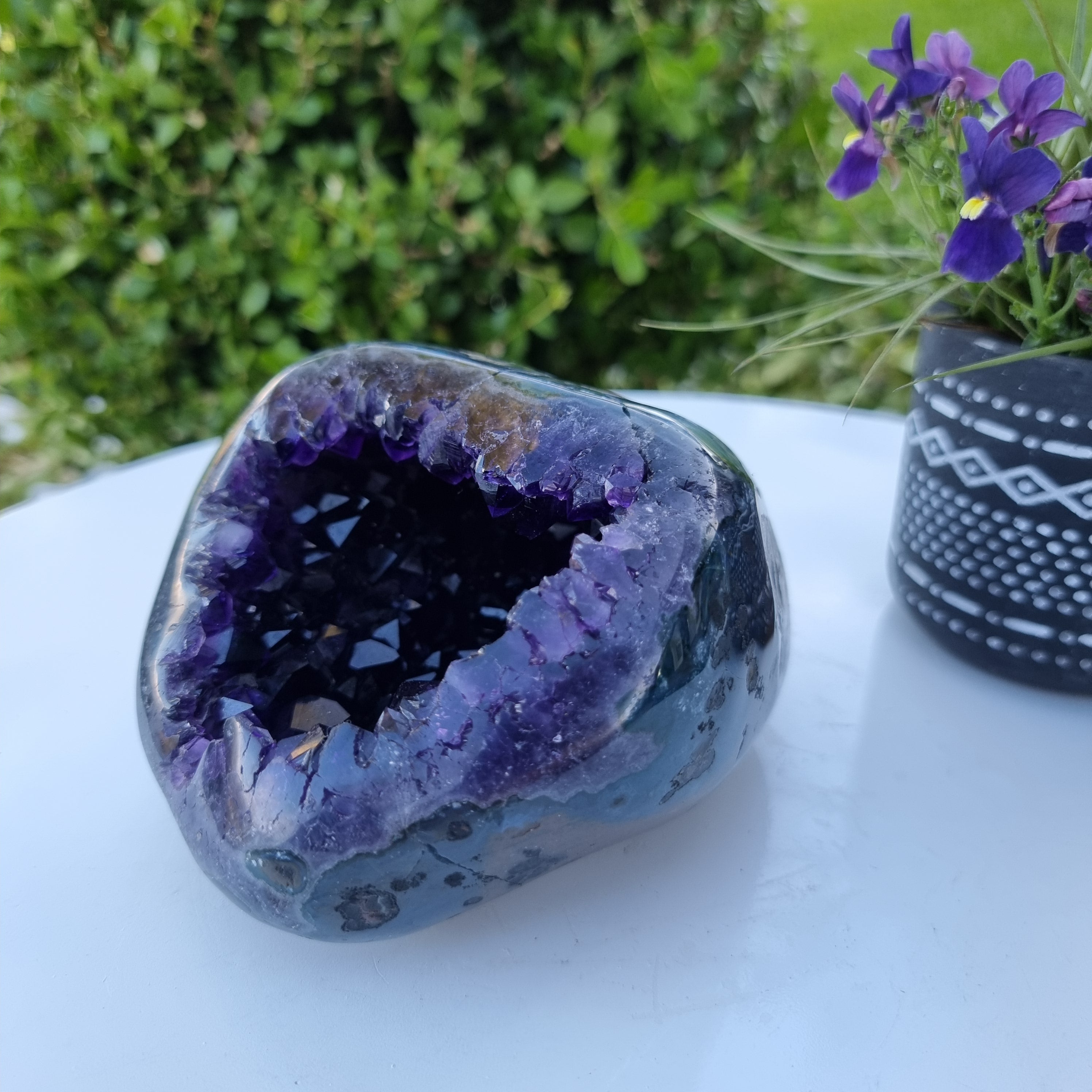 Drusa de Ametista Especial | Peso 0,95 Kgs, Largura 11 cm | Energia, Beleza e Sofisticação