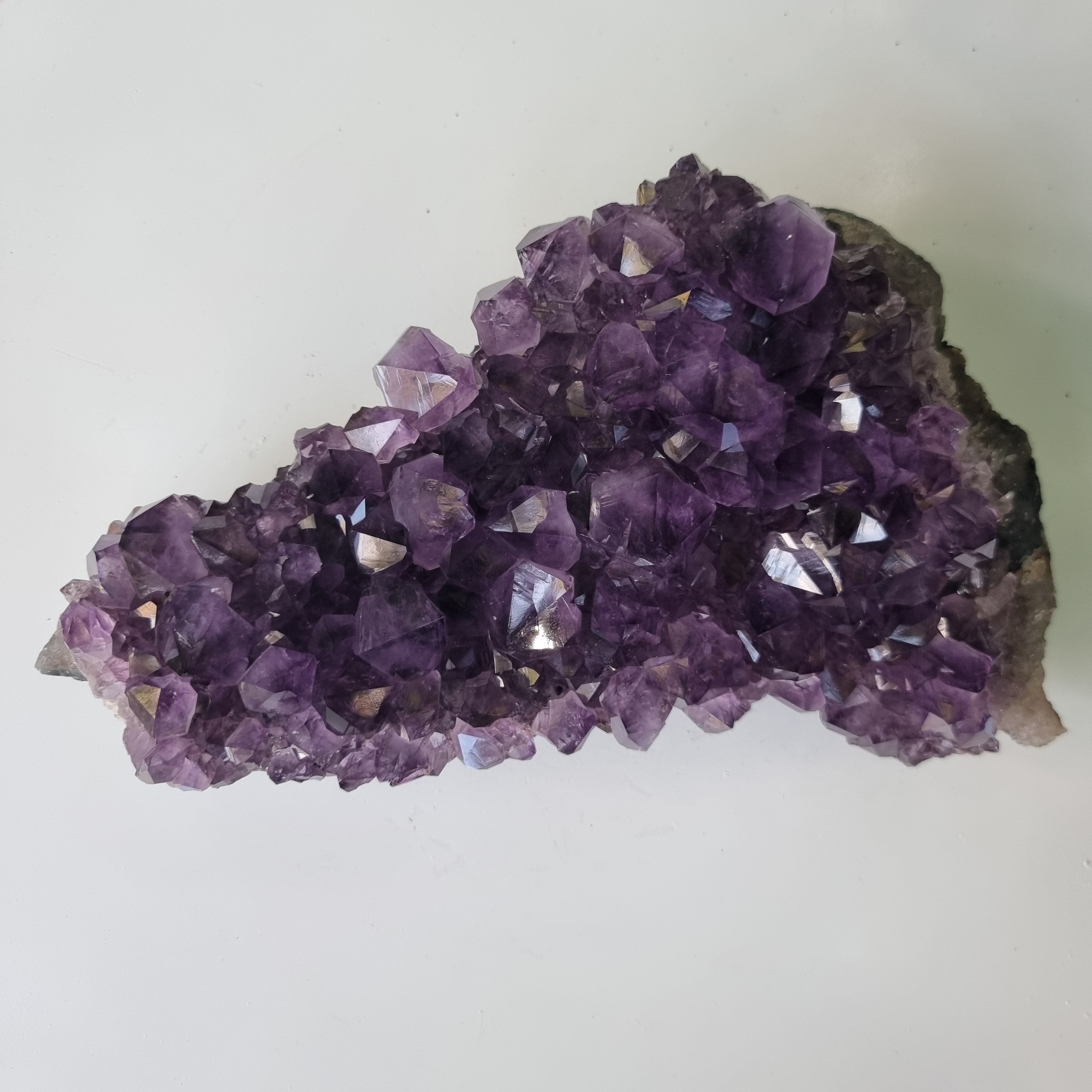 Drusas de Ametista Super Roxa | Peso 1,90 Kgs, Comprimento 20 cm | Energia, Beleza e Sofisticação