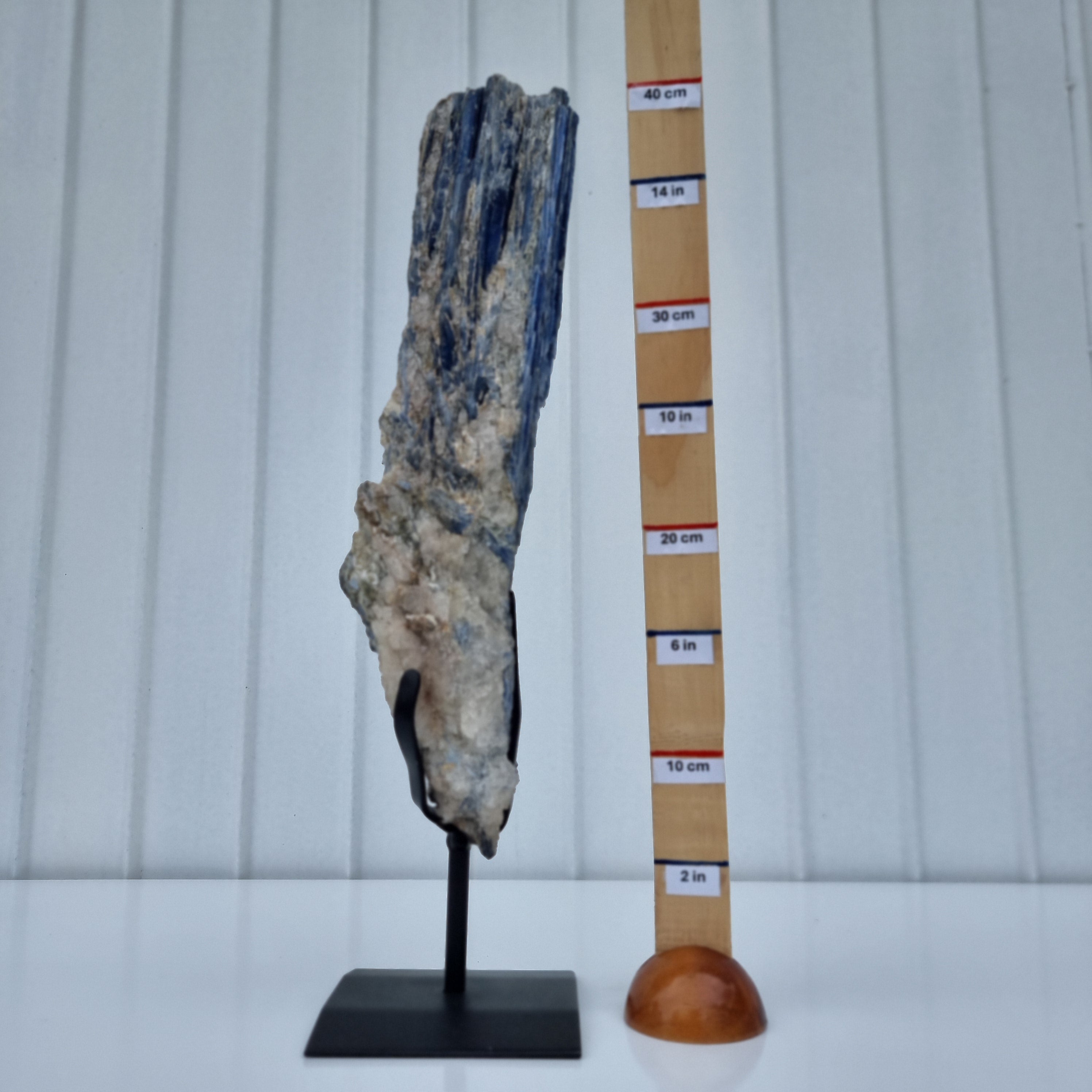 Cianita Natural Especial | Peso 2,60 Kgs, Altura 44 cm | Energia, Beleza e Sofisticação