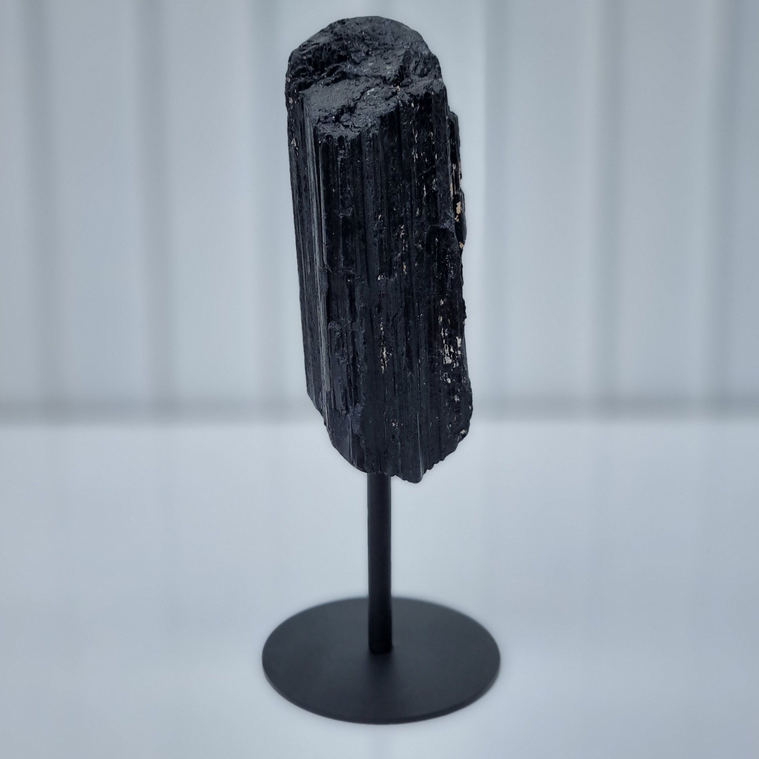 Turmalina Negra Natural Super Especial | Peso 1,00 Kgs, Altura 20 cm | Energia, Beleza e Sofisticação